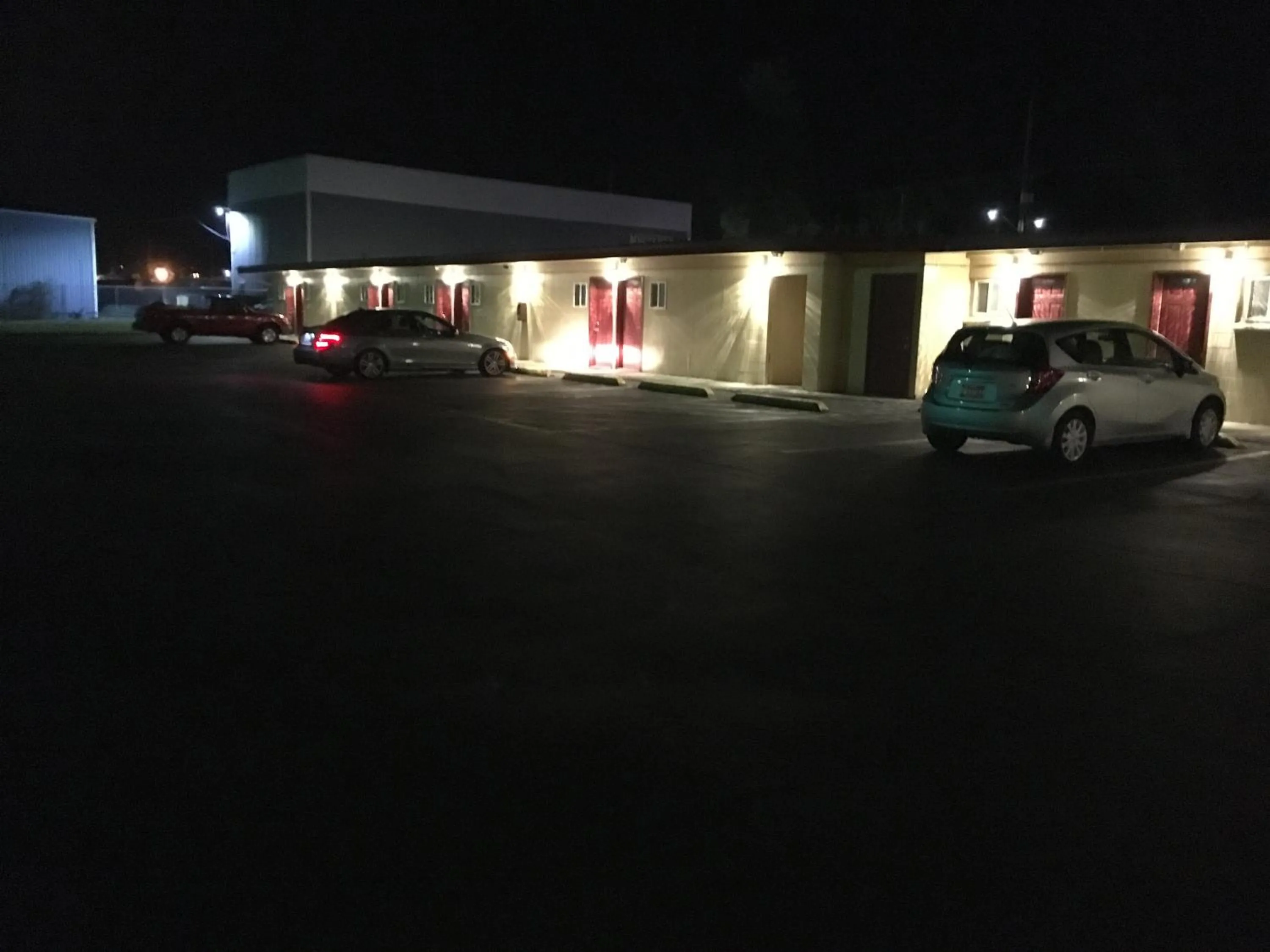 Area and facilities in Budget Inn Motel