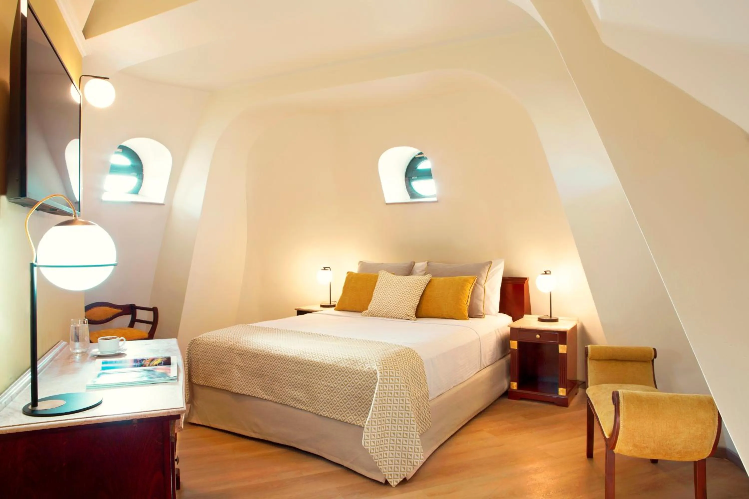 Bed in Zeus Essence Bucharest Venezia