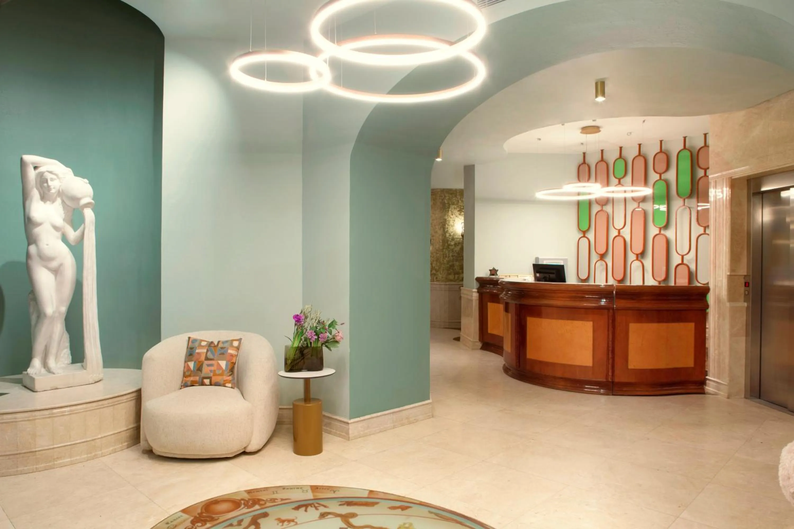 Lobby or reception in Zeus Essence Bucharest Venezia