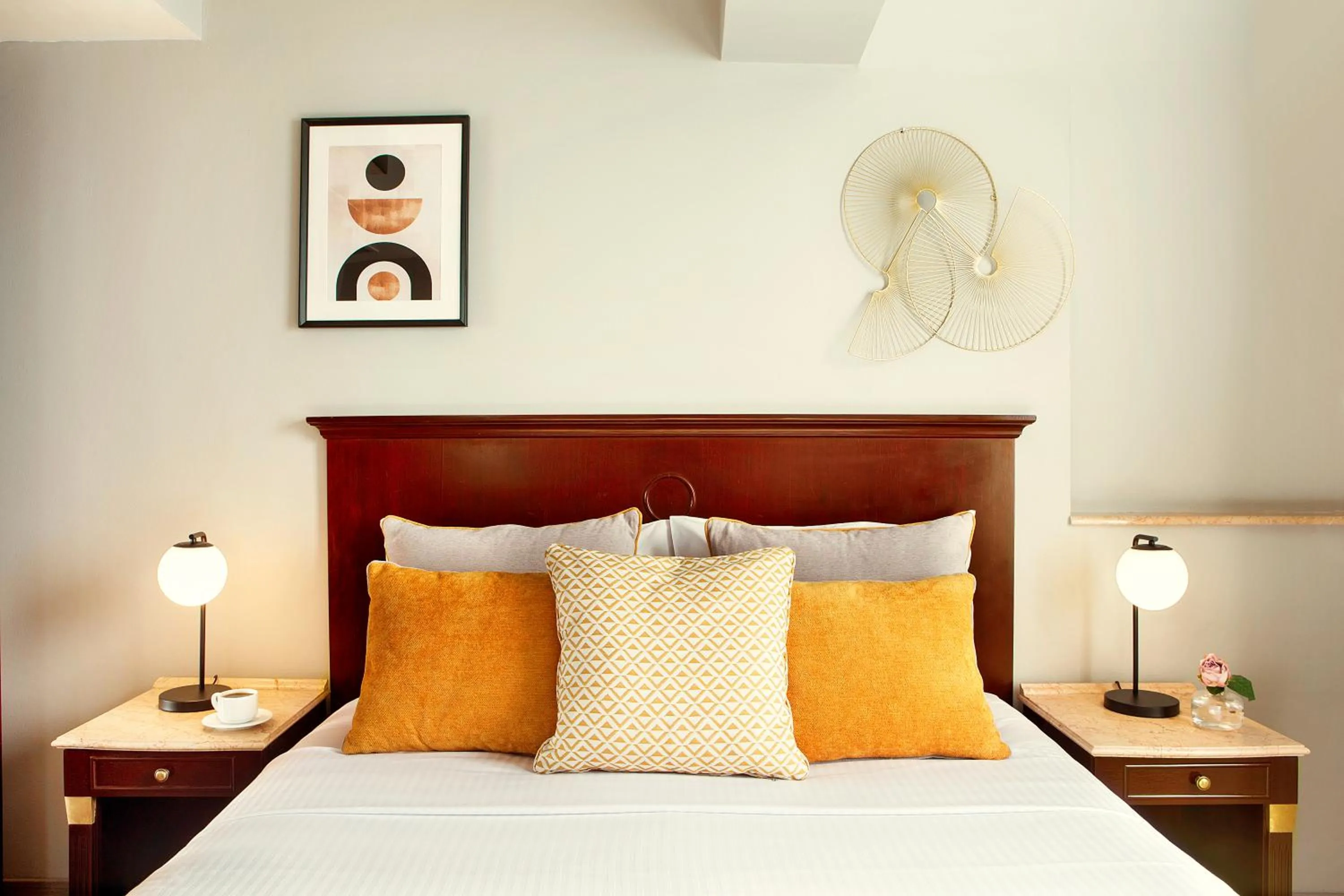 Bed in Zeus Essence Bucharest Venezia