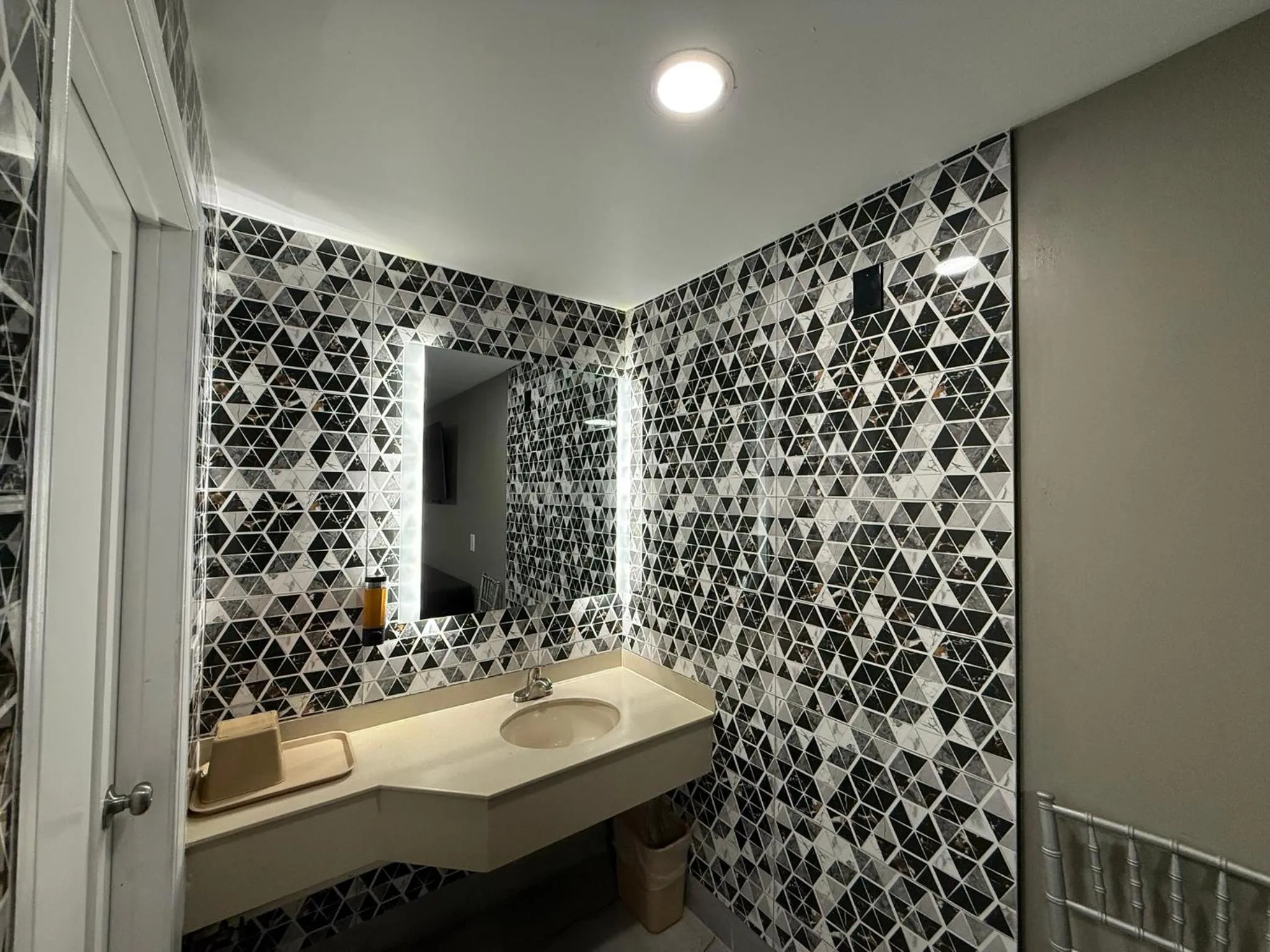 Bathroom in Beauty Rest Hotel