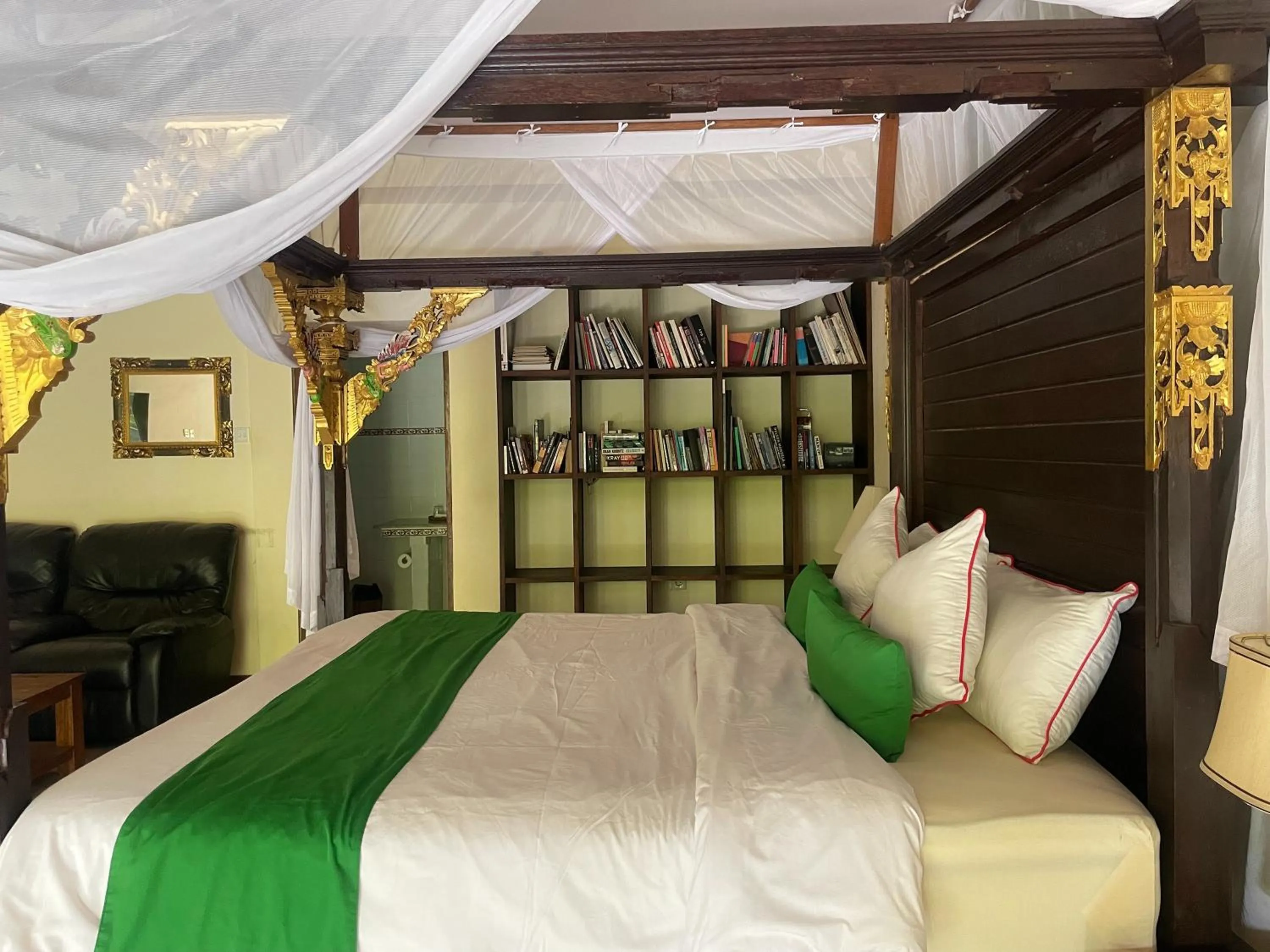 Bed in Graha Madesimon