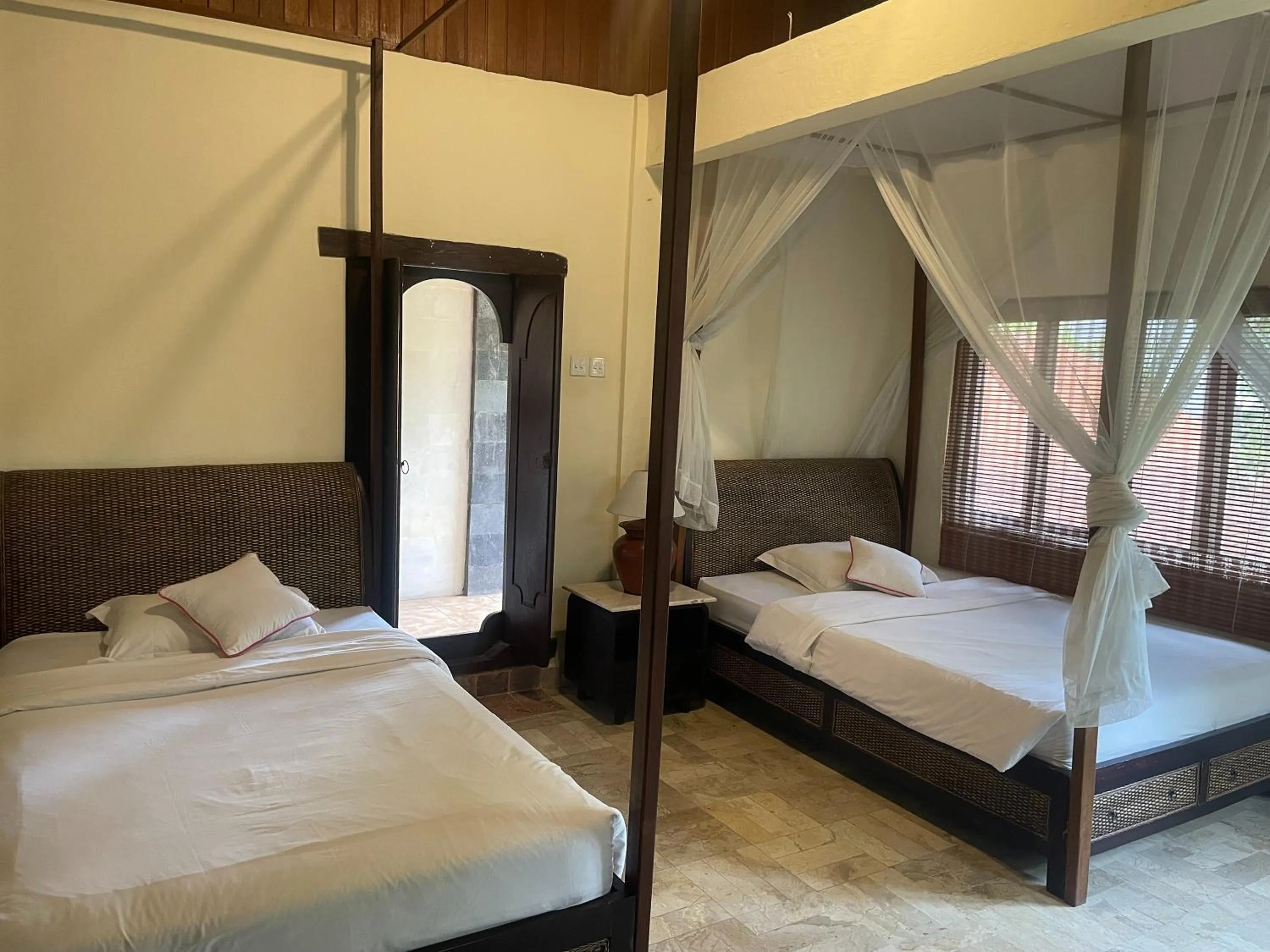 Bed in Graha Madesimon