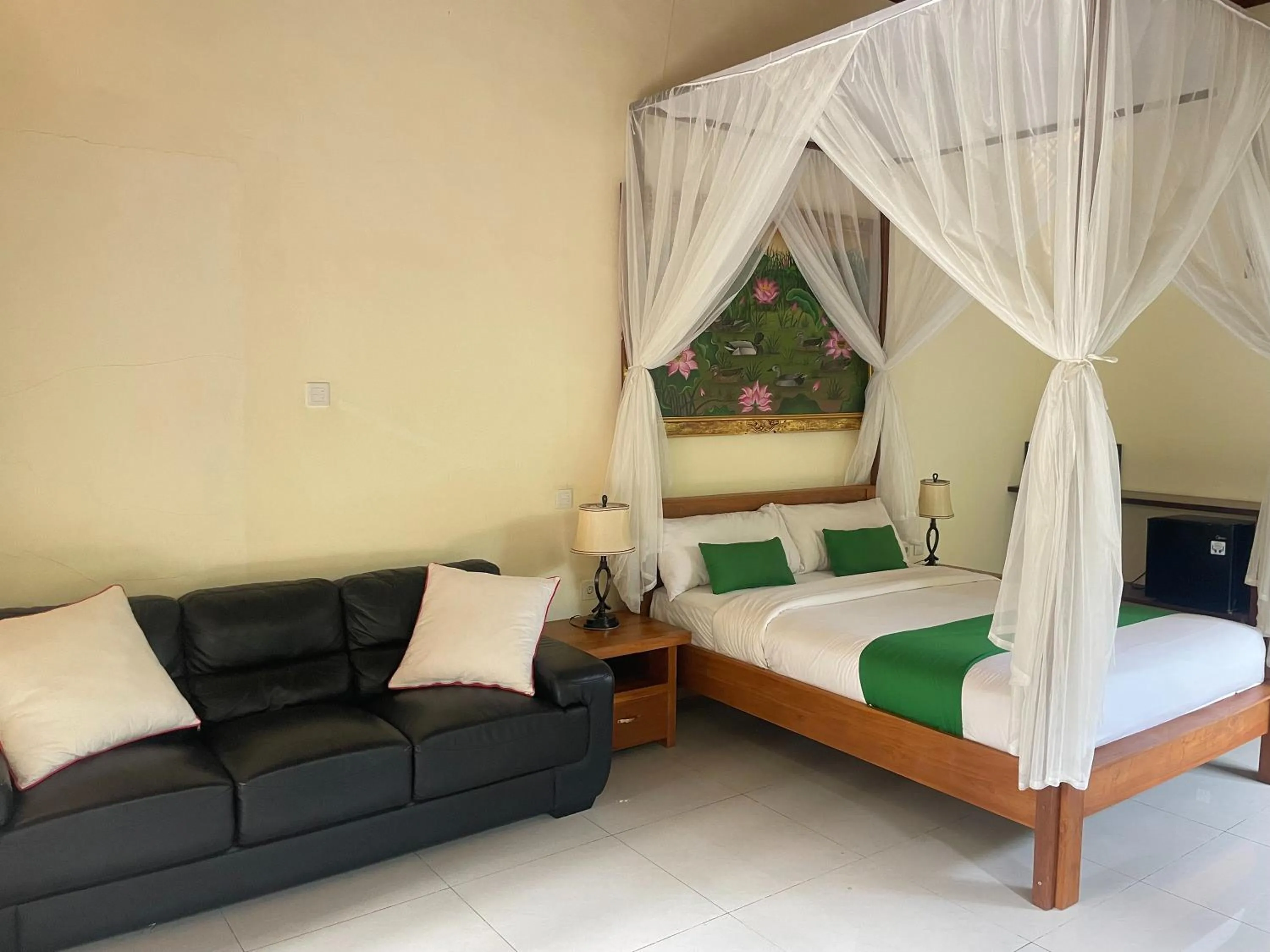 Bed in Graha Madesimon