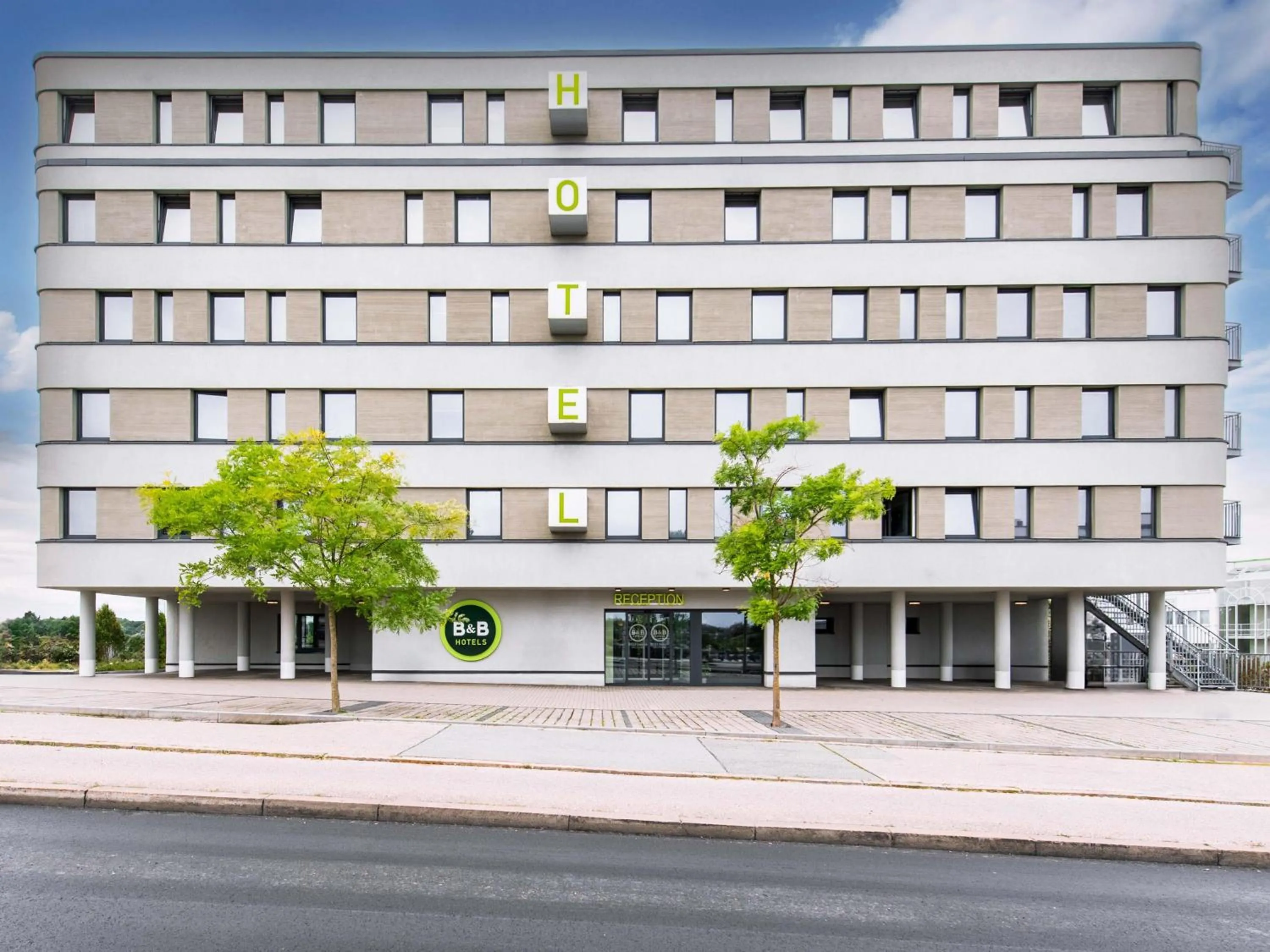 Property building in B&B Hotel Landshut
