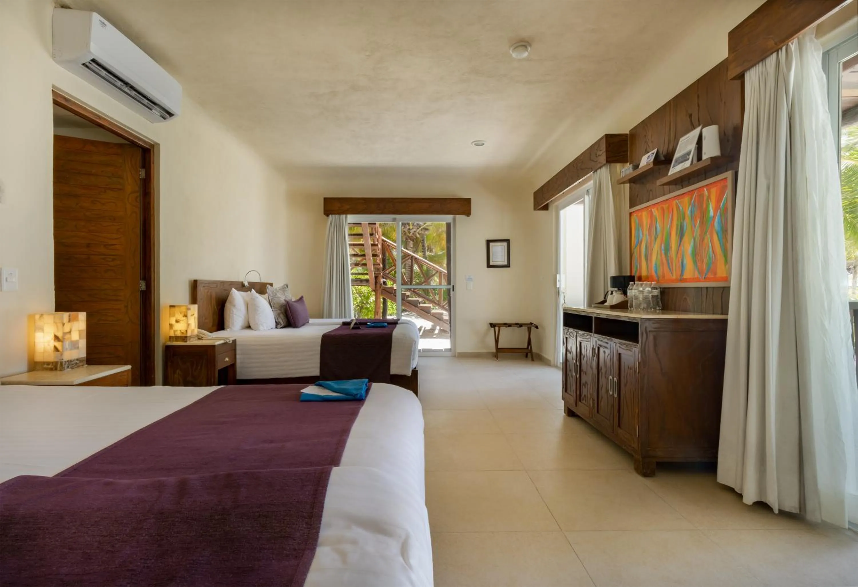 Bedroom, Bed in Grand Slam Fishing Lodge Tulum