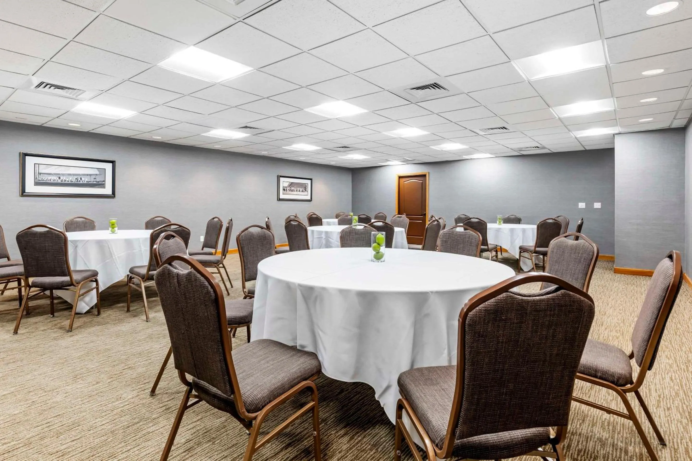 Meeting/conference room in Country Inn & Suites by Radisson, Annapolis, MD