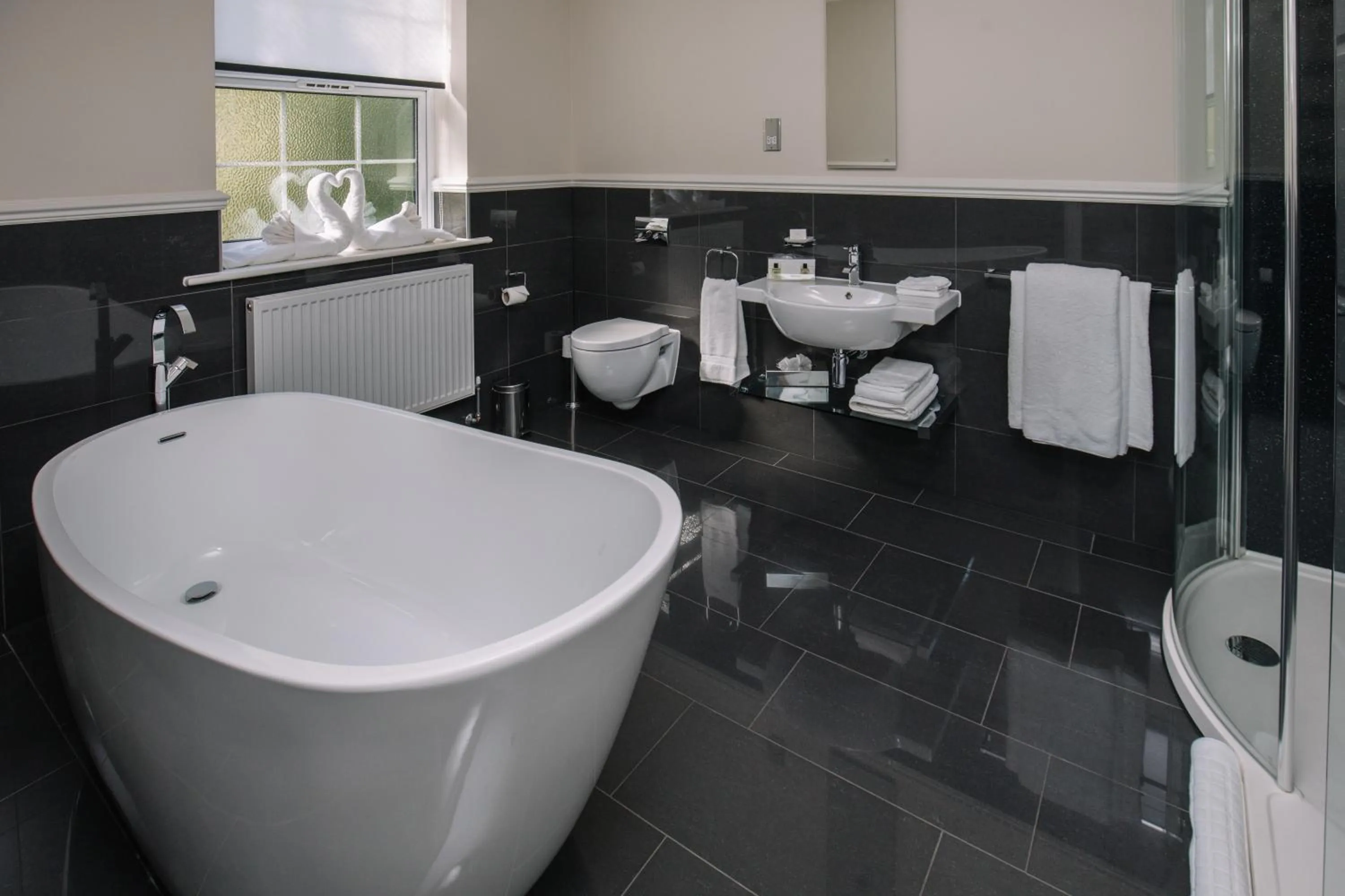 Bathroom in Hemswell Court