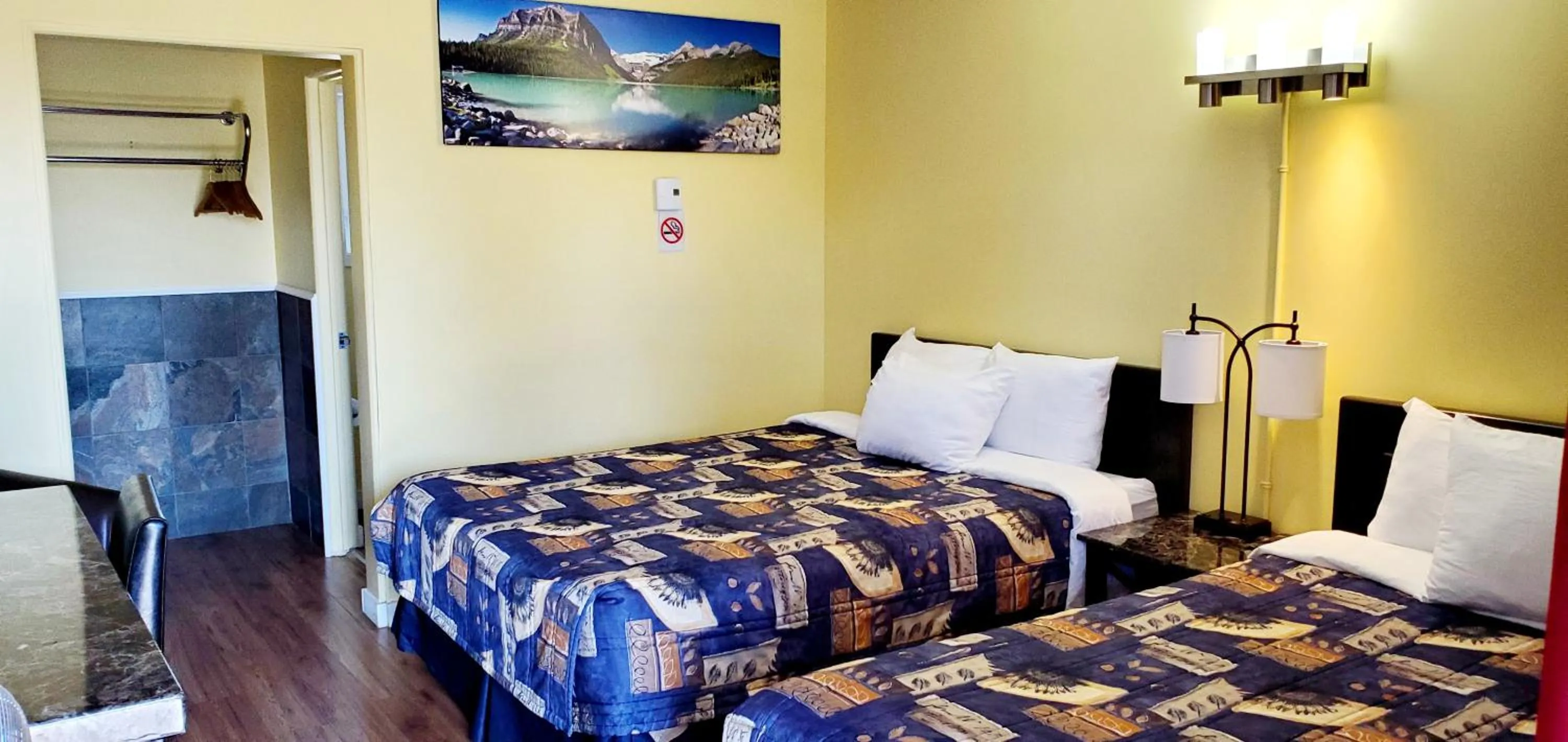 Bed in Port-O-Call Inn