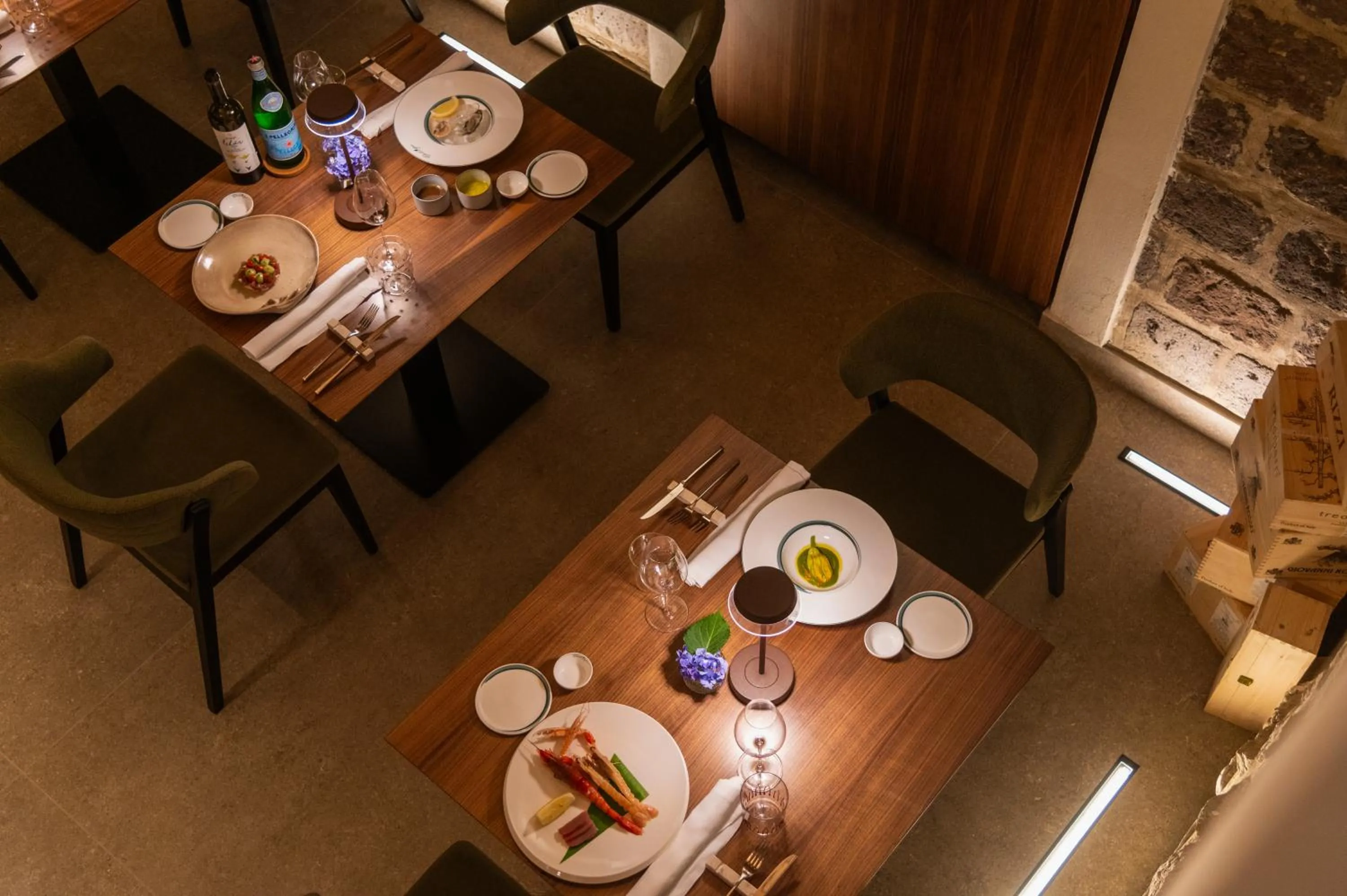 Restaurant/places to eat in Caruso sea view