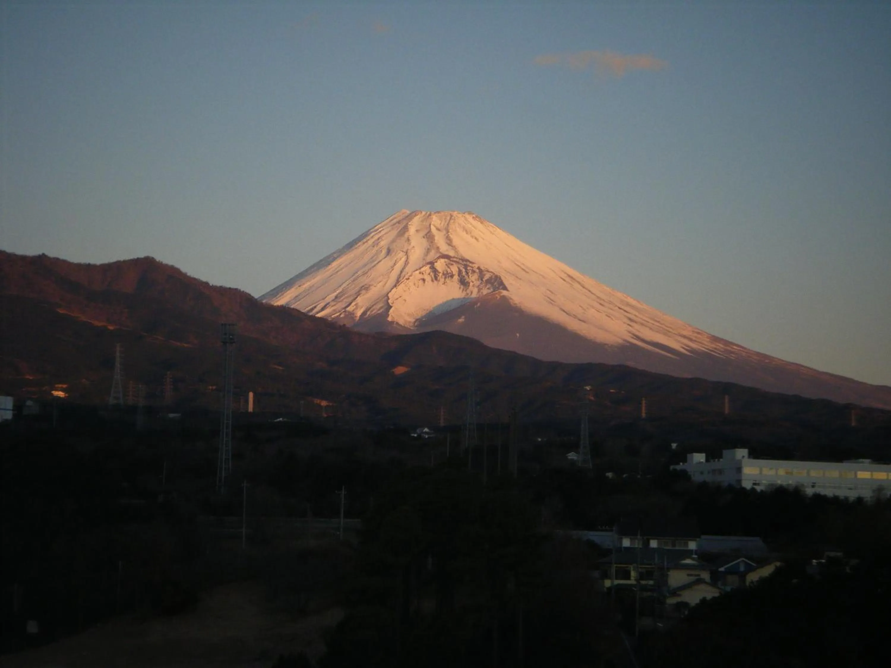 Mountain view in Hotel Route-Inn Nagaizumi Numazu Inter 1
