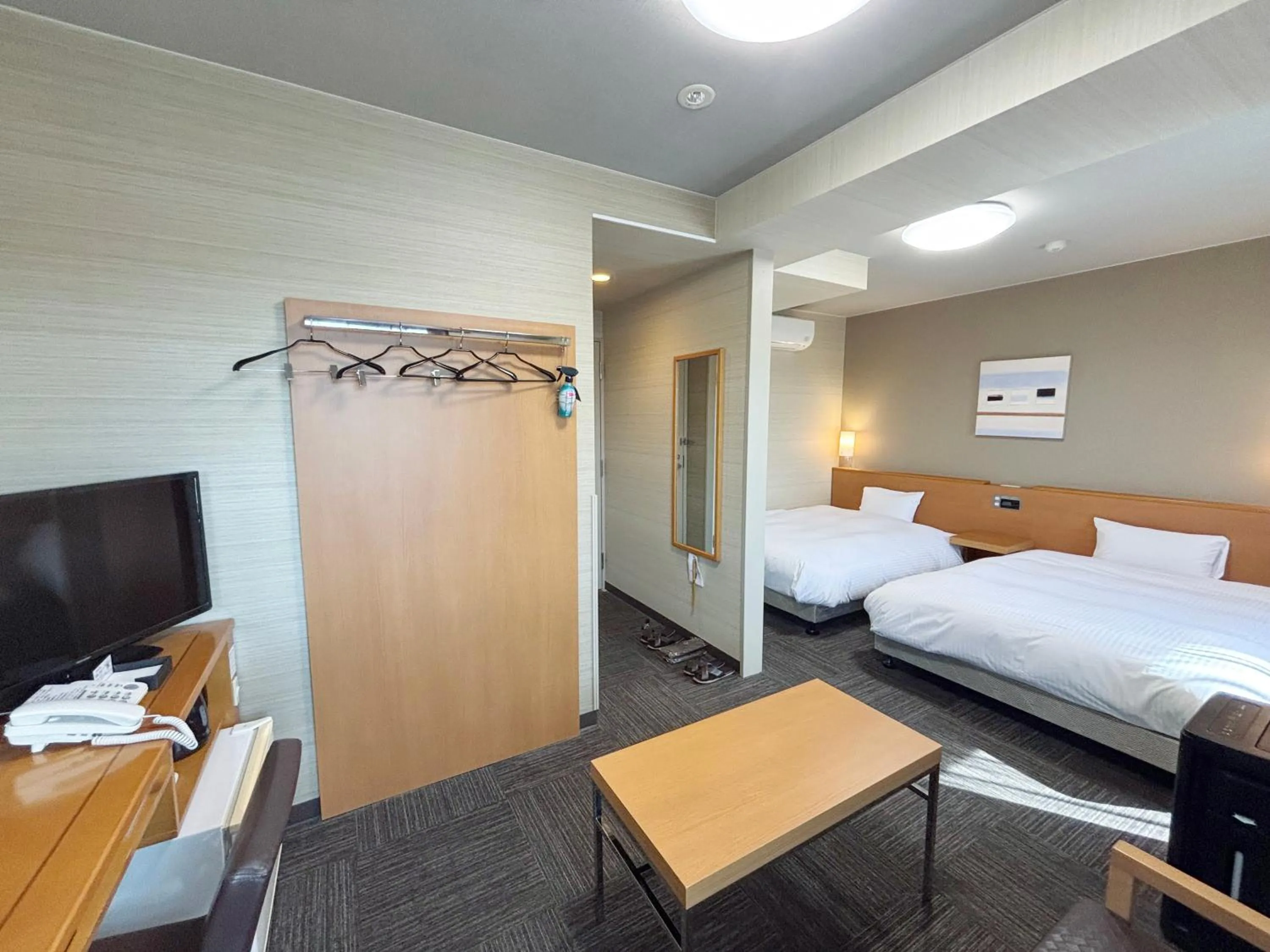 Photo of the whole room, Bed in Hotel Route-Inn Kakegawa Inter