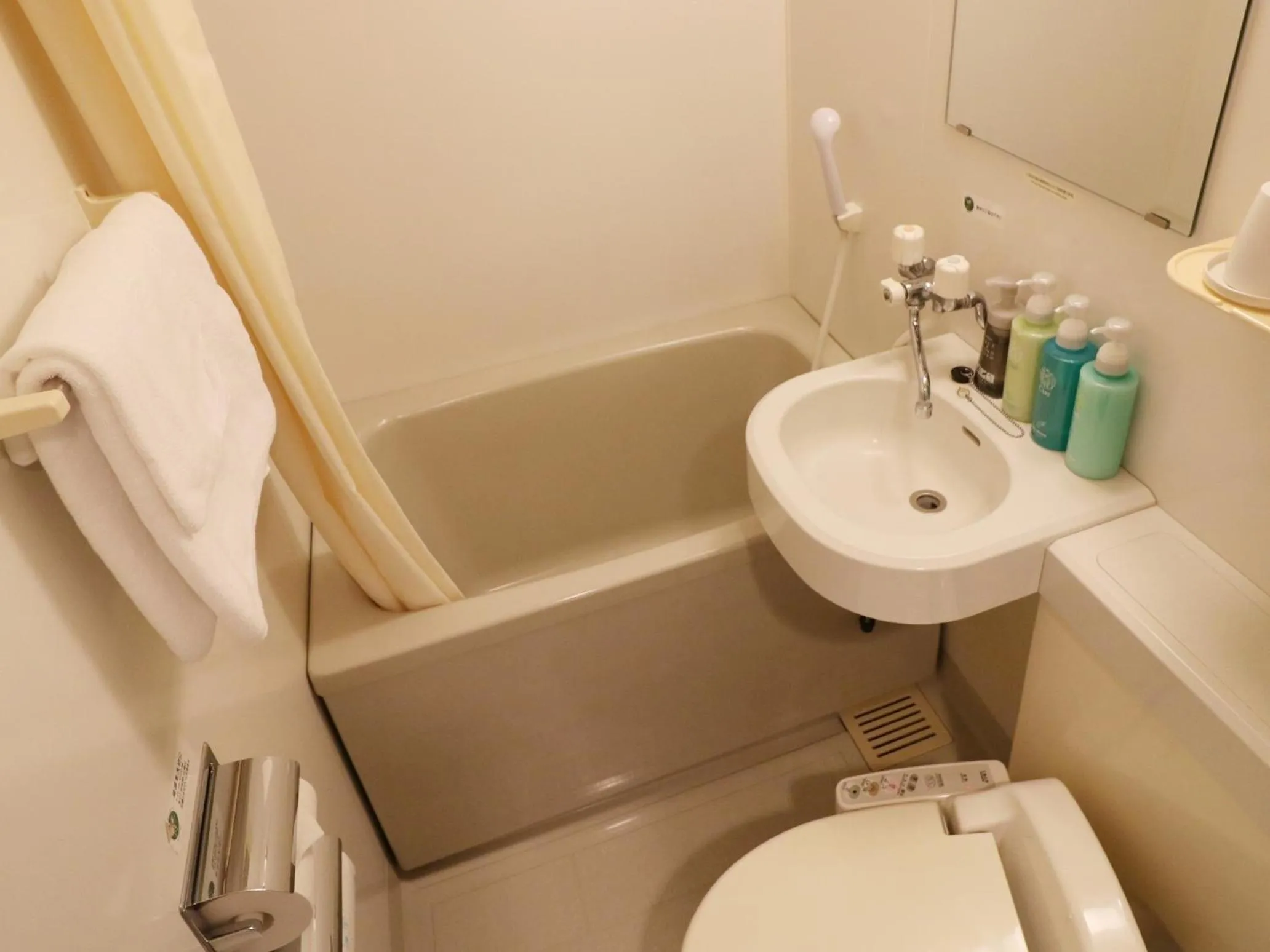 Bathroom in Hotel Route-Inn Susono Inter