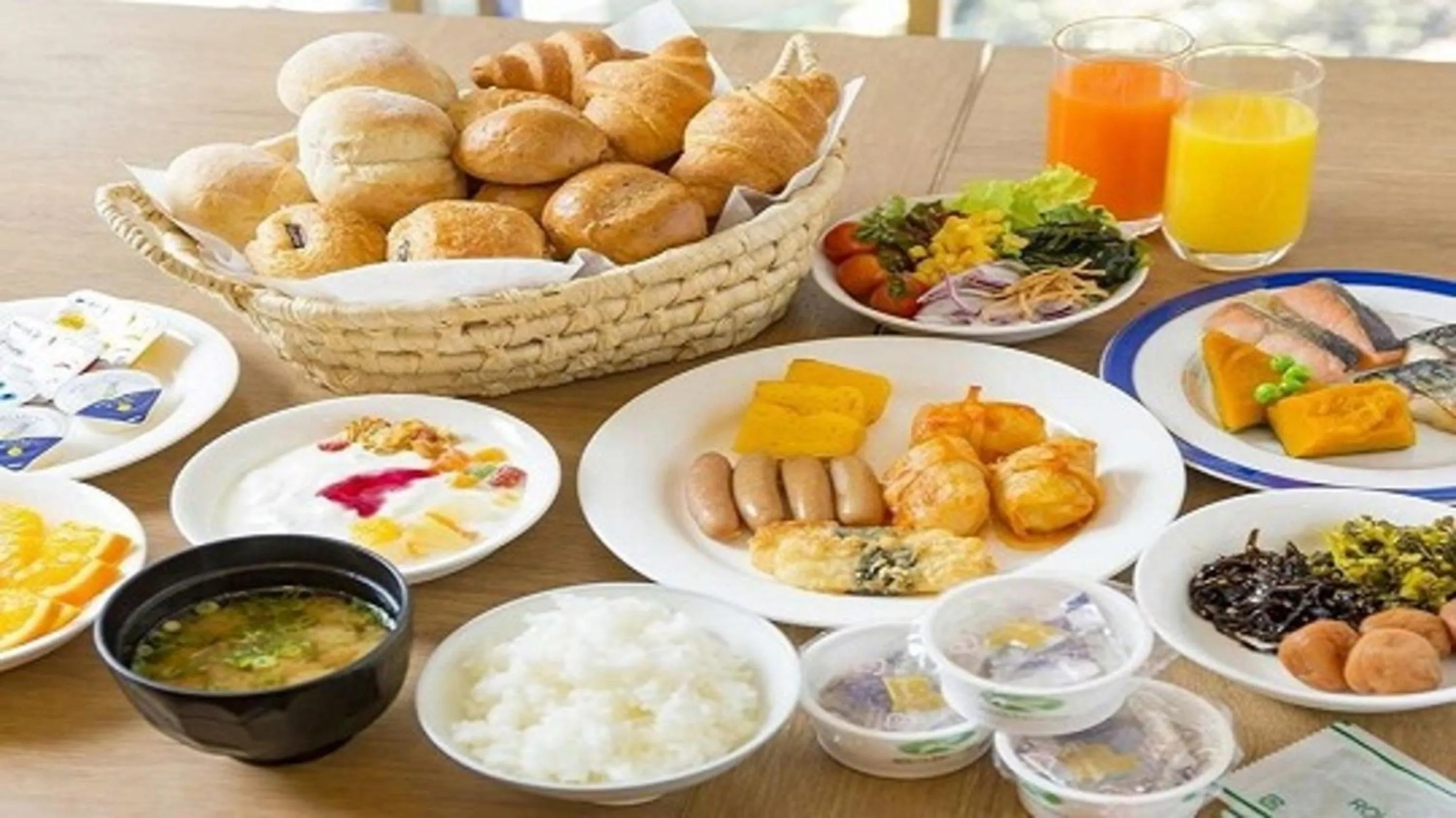 Breakfast in Hotel Route-Inn Susono Inter