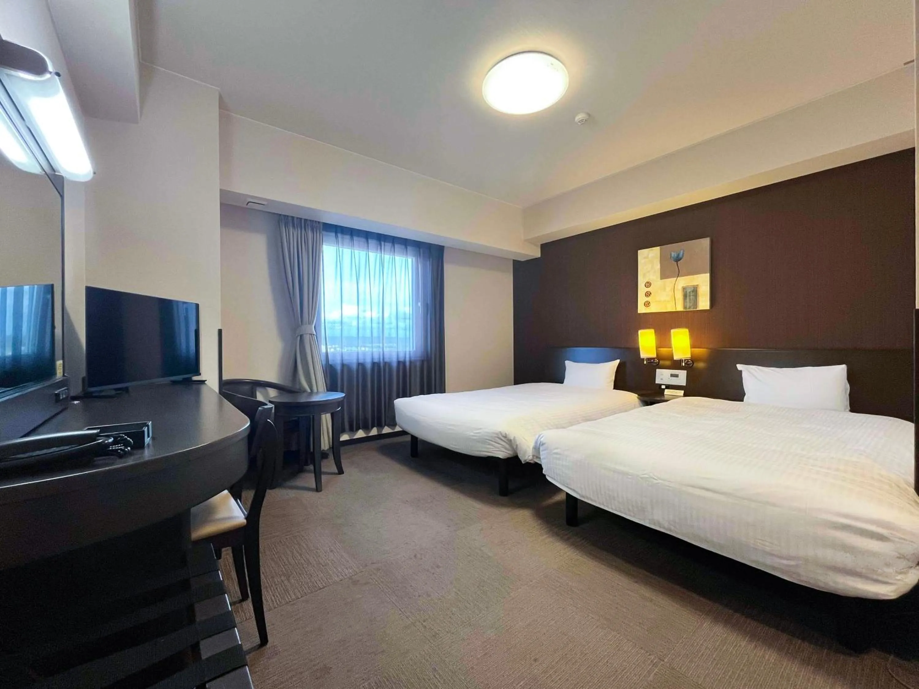 Photo of the whole room, Bed in Hotel Route-Inn Noshiro