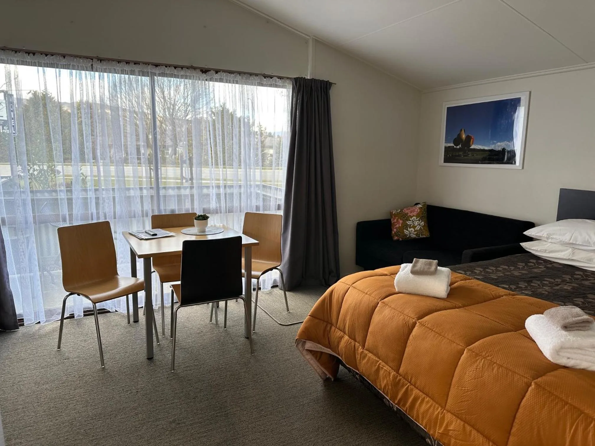 Bed in Anderson Park Motel