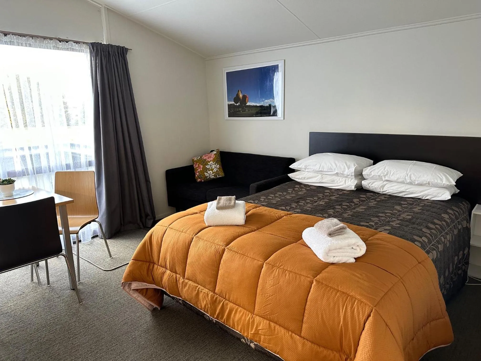 Bed in Anderson Park Motel