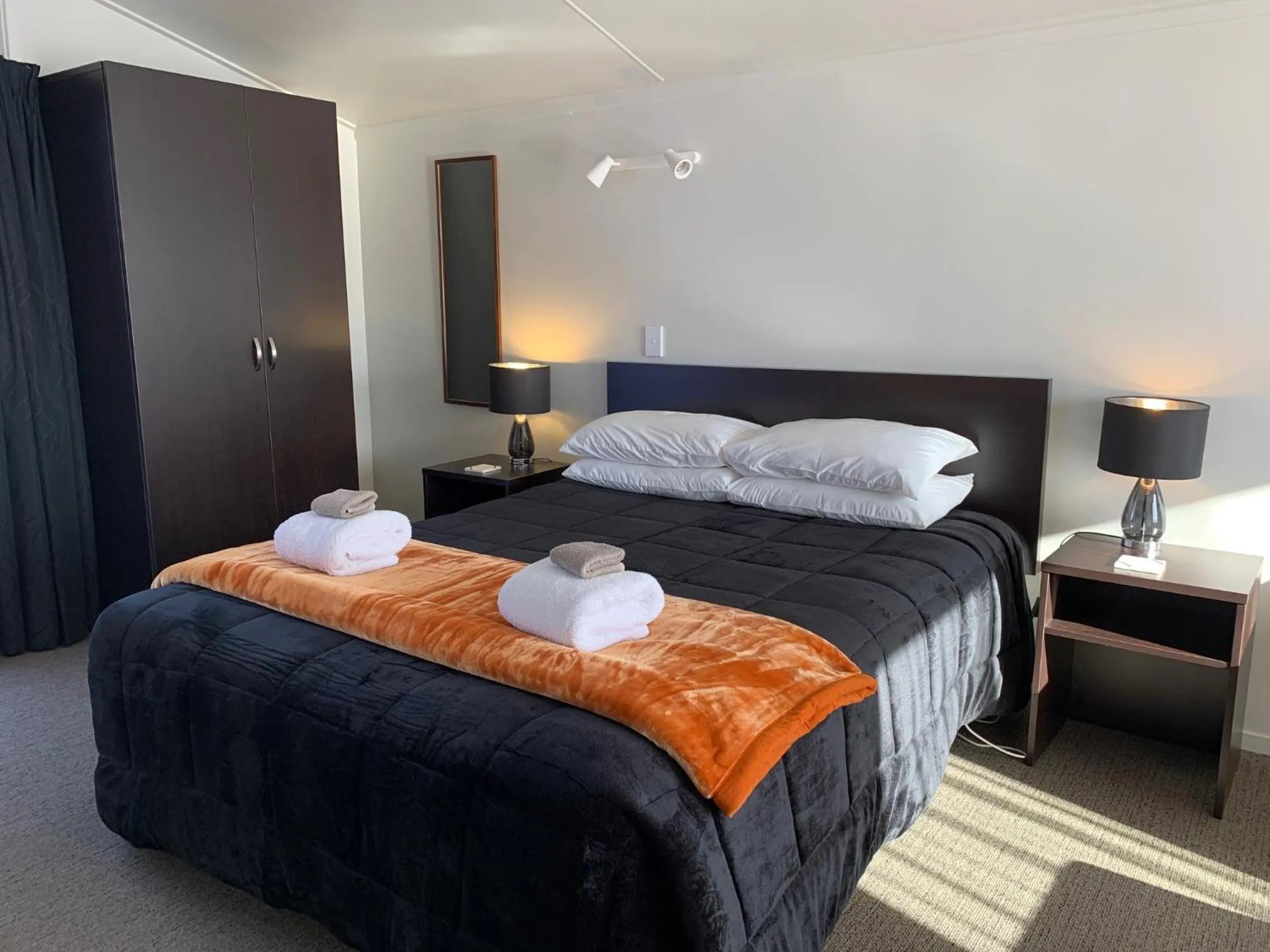 Bed in Anderson Park Motel