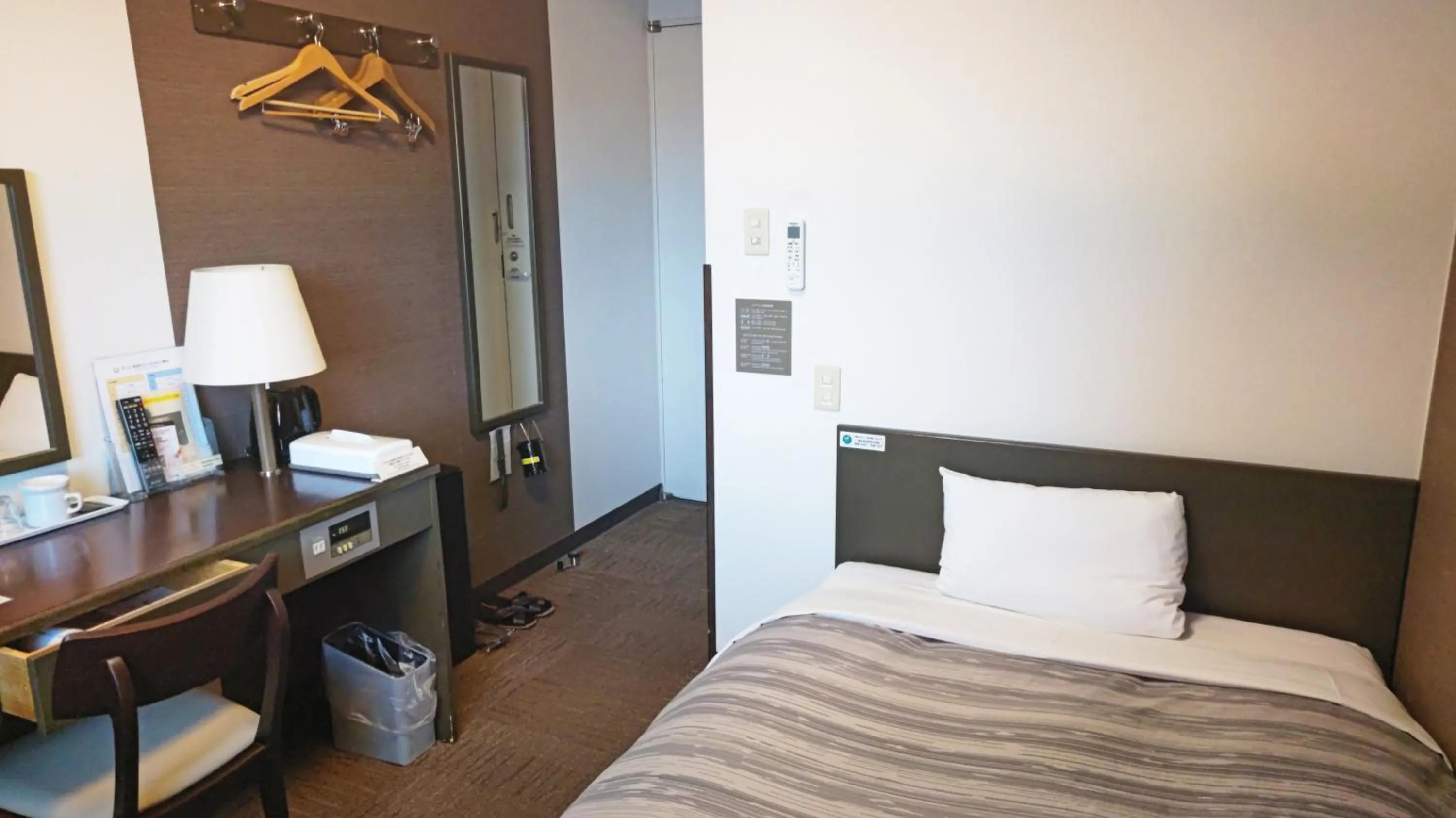 Photo of the whole room, Bed in Hotel Route-Inn Court Ina