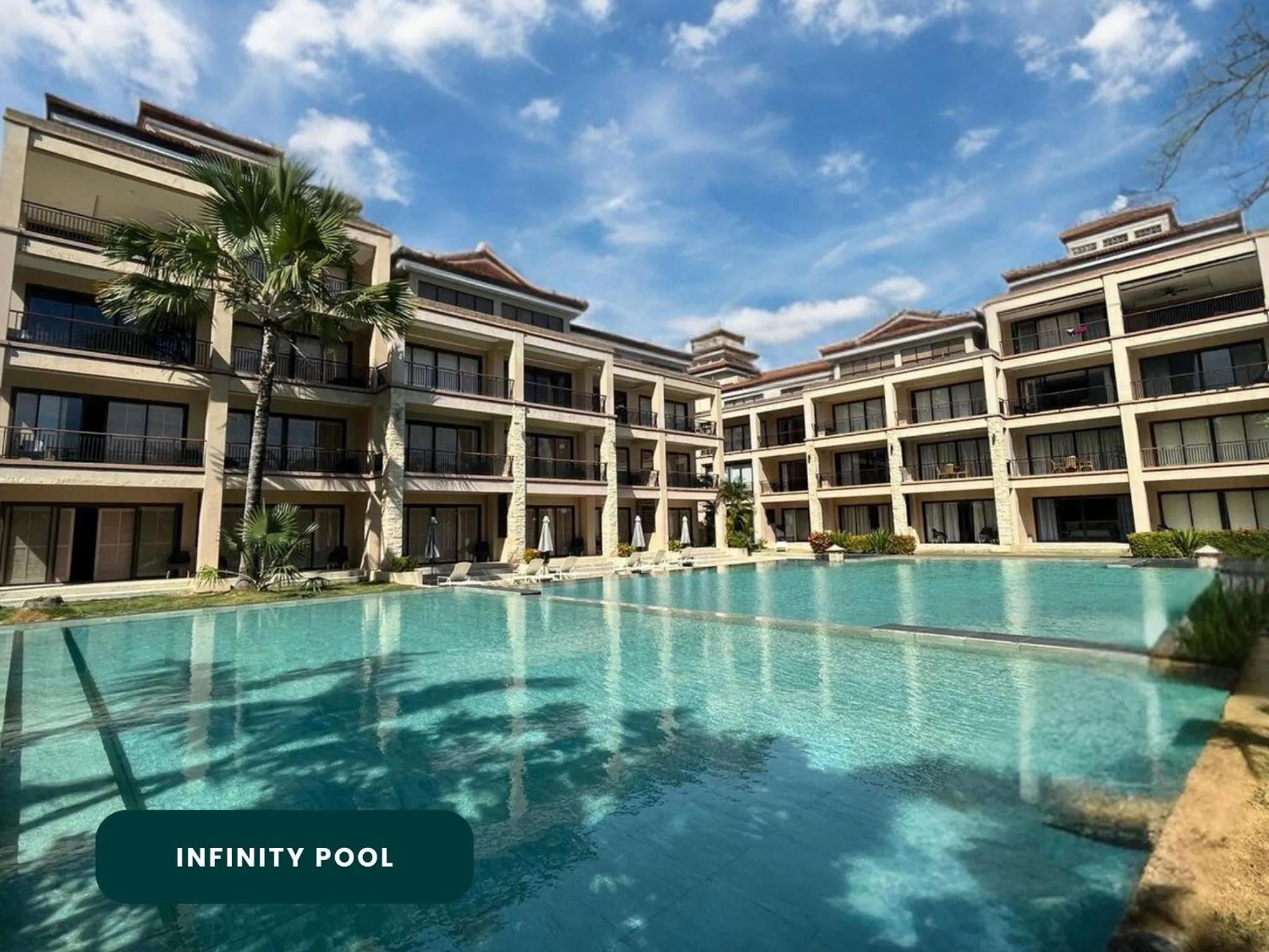 Property building in Coralpoint Gardens Suites & Residences