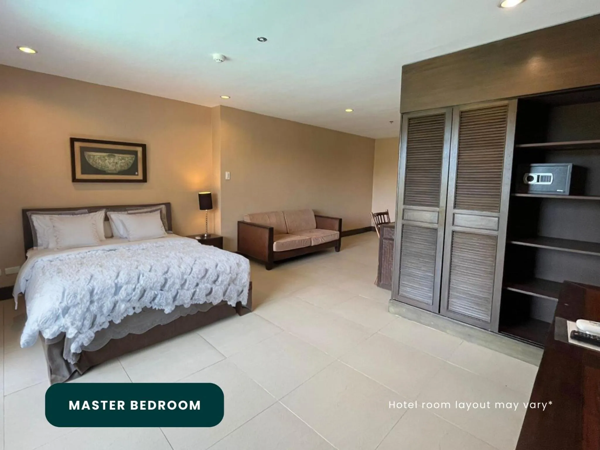 Bed in Coralpoint Gardens Suites & Residences