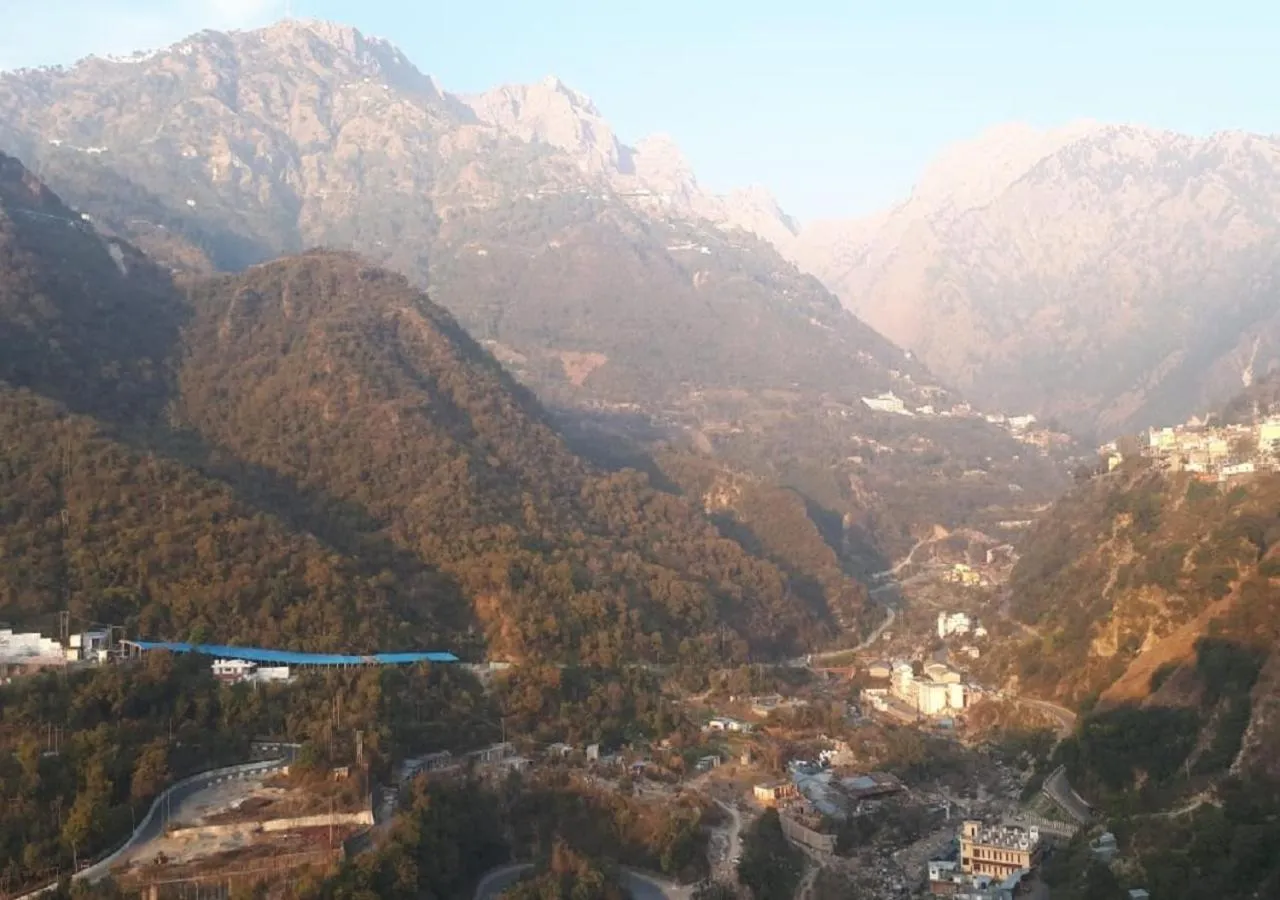 Mountain view in Hotel Ishan