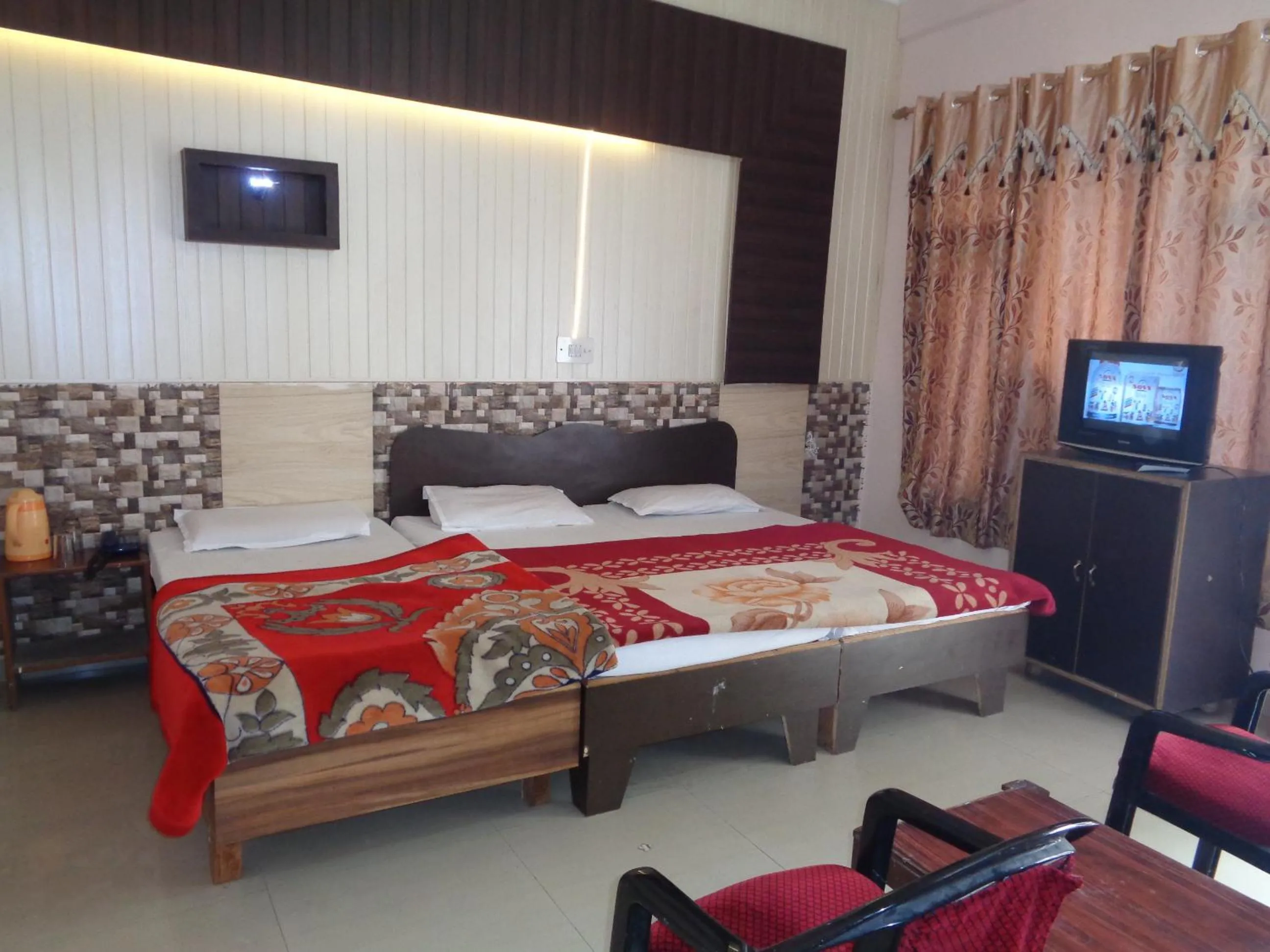 Bedroom in Hotel Ishan