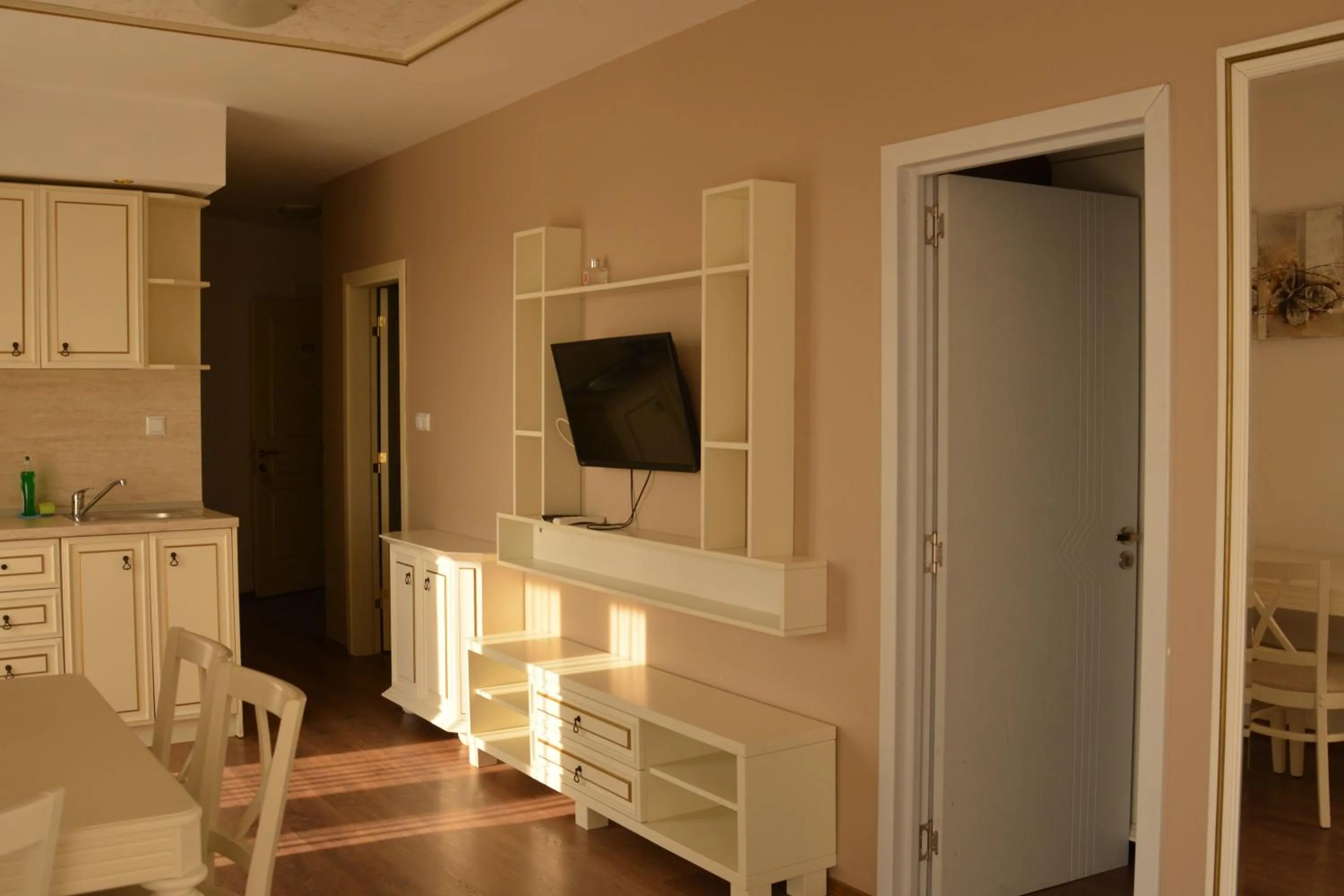 Living room in Golden Rainbow Beach Hotel