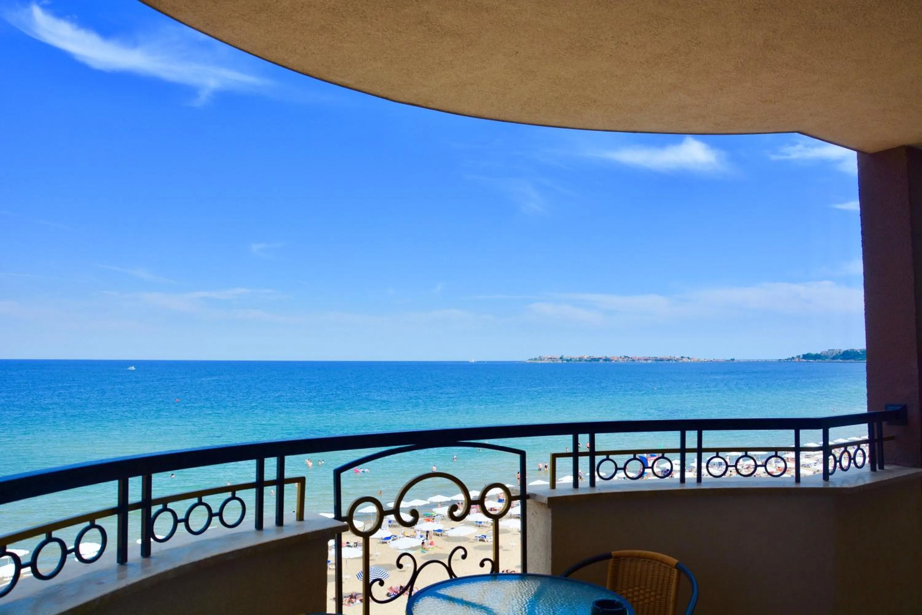 Balcony/Terrace in Golden Rainbow Beach Hotel