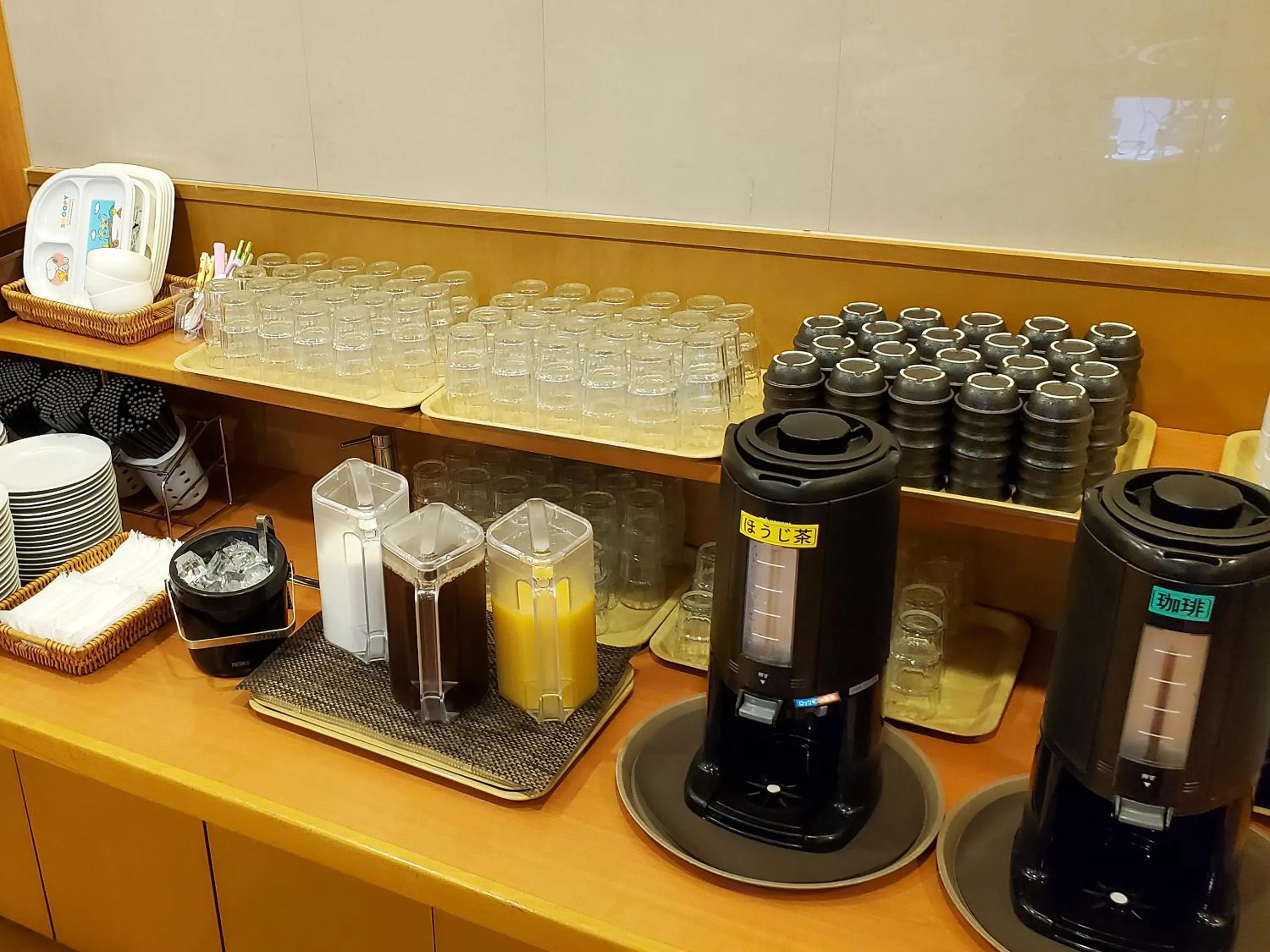 Food and drinks in Hotel Route-Inn Kameyama Inter