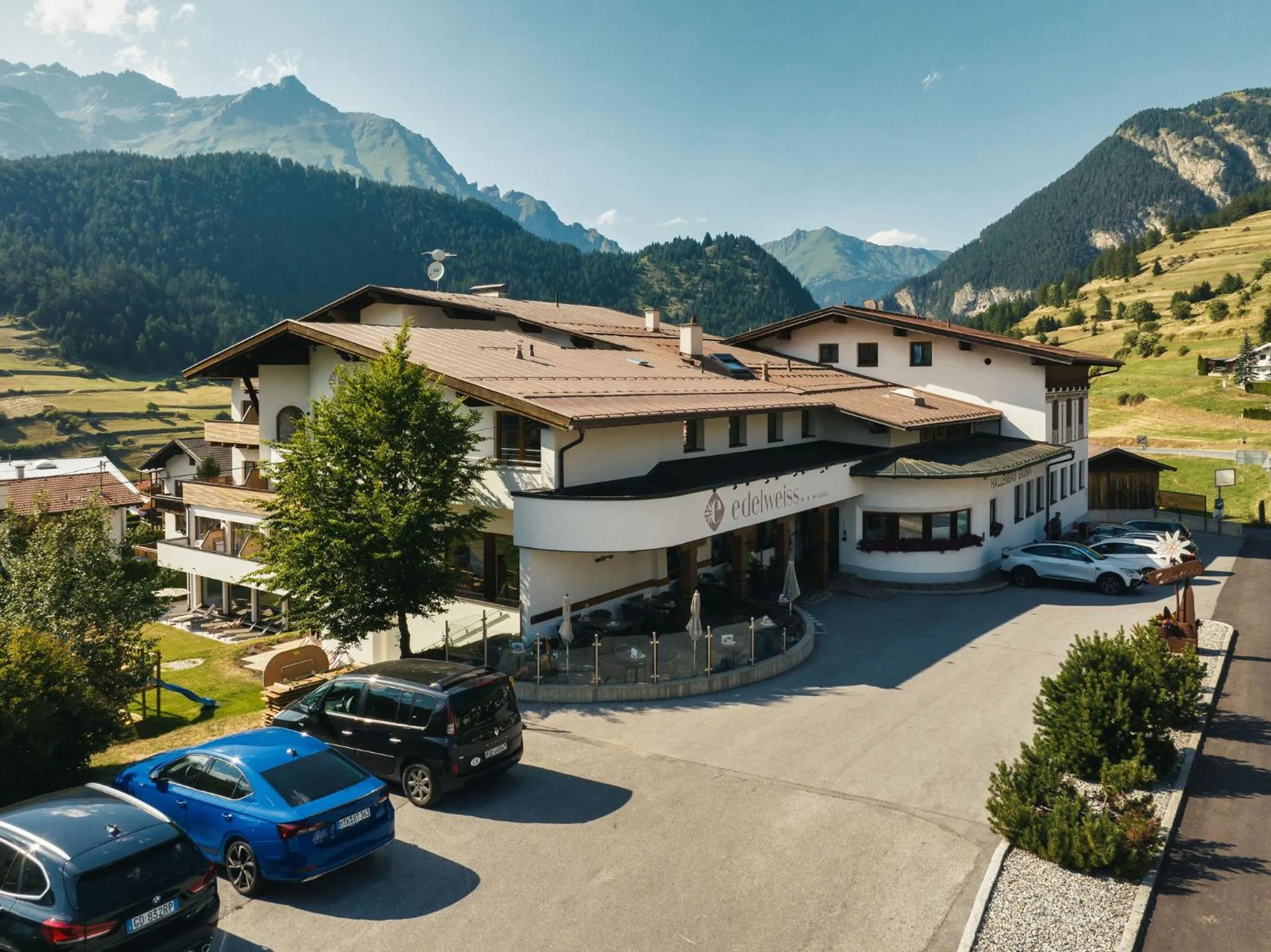 Property building in Hotel Edelweiss Superior