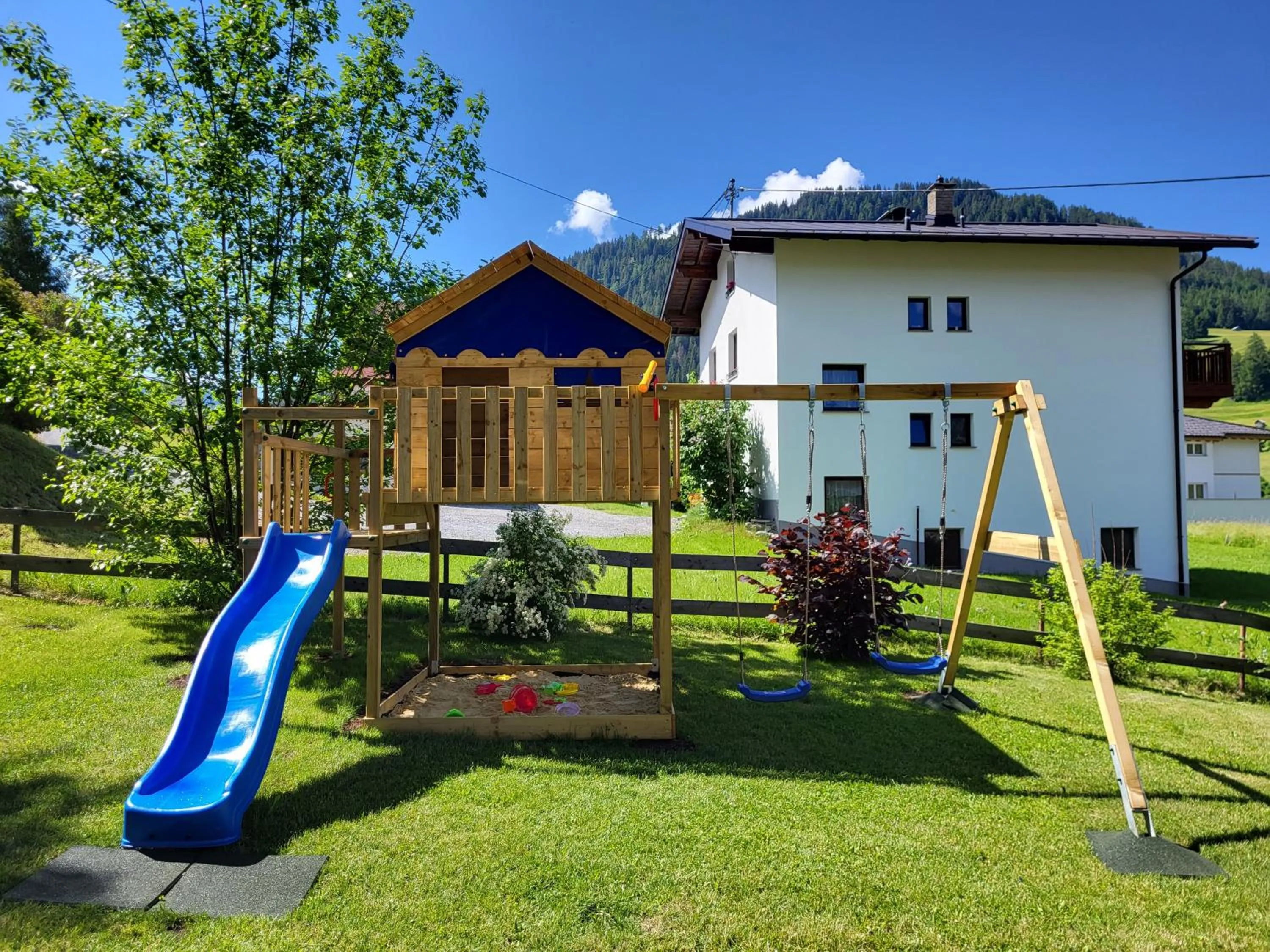 Property building in Hotel Edelweiss Superior