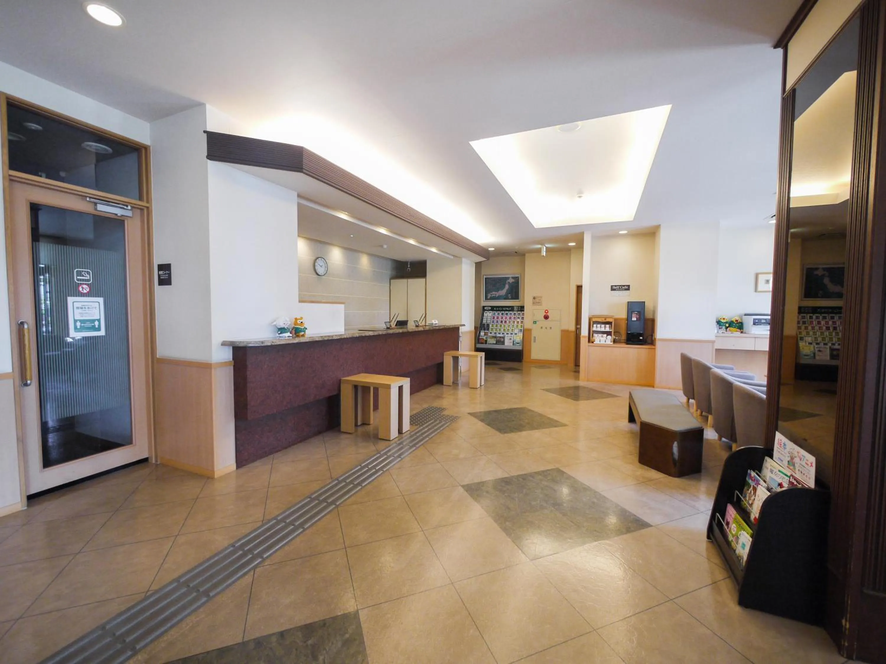 Lobby or reception in Hotel Route-Inn Nagaoka Inter