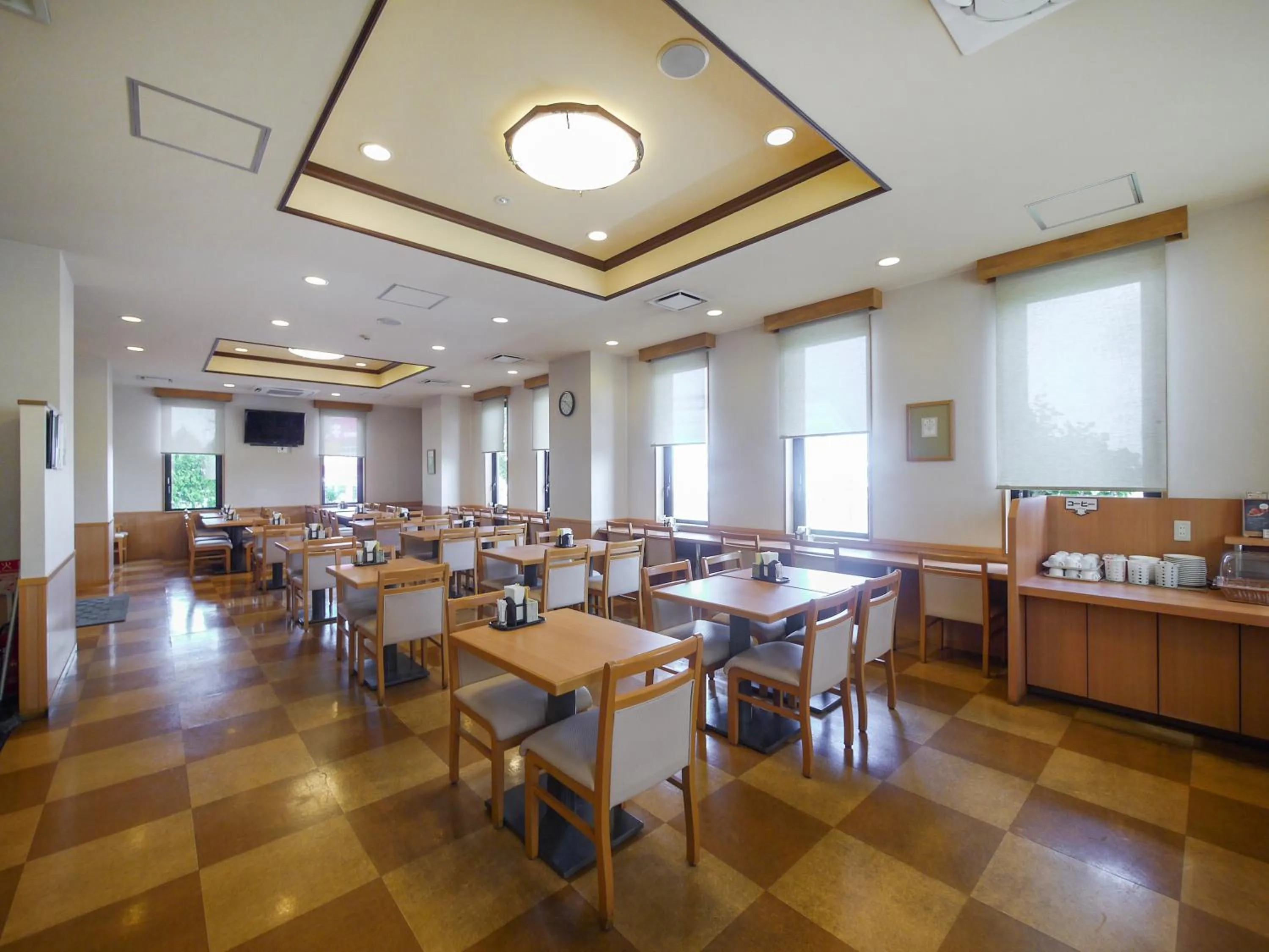 Restaurant/places to eat in Hotel Route-Inn Nagaoka Inter
