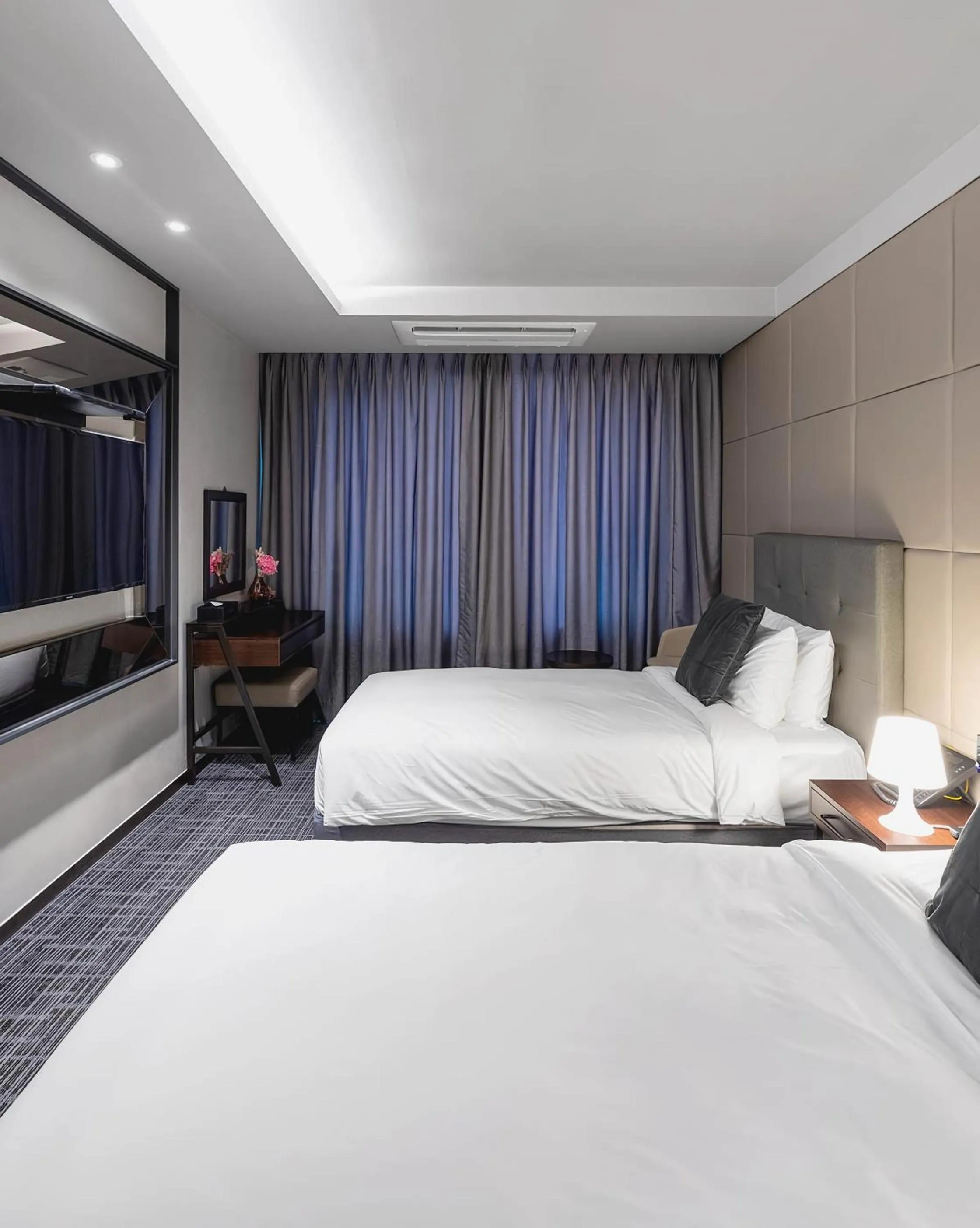 Golden Tulip Ever Yongin Hotel