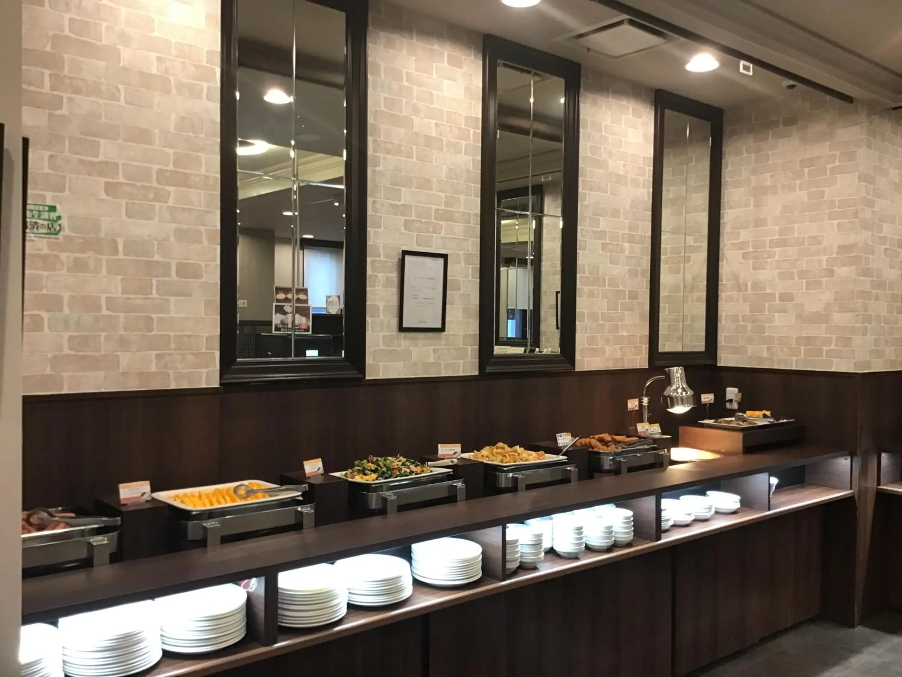 Restaurant/places to eat in Hotel Route-Inn Tsuruga Ekimae