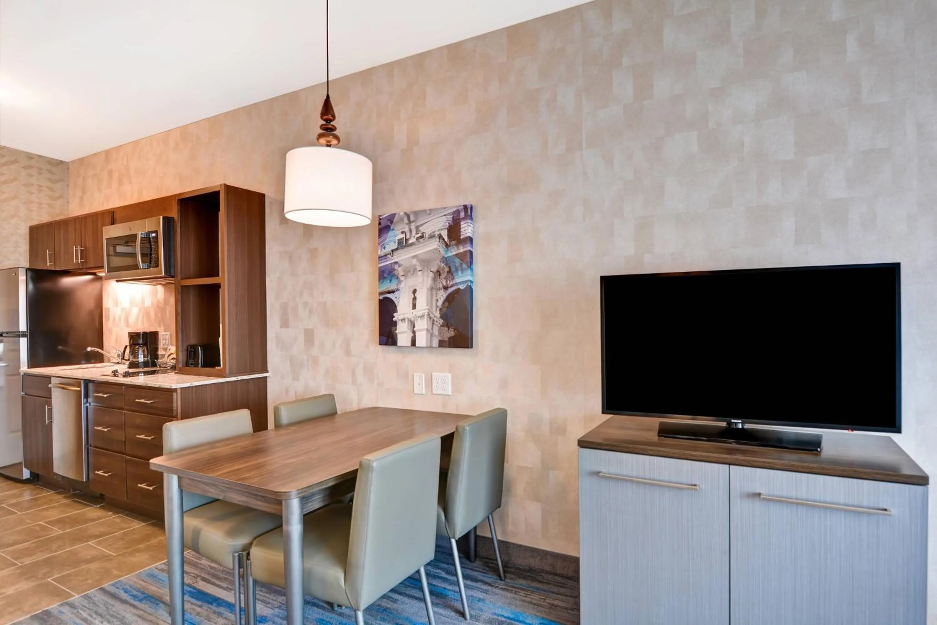 Kitchen or kitchenette in TownePlace Suites by Marriott Bridgewater Branchburg