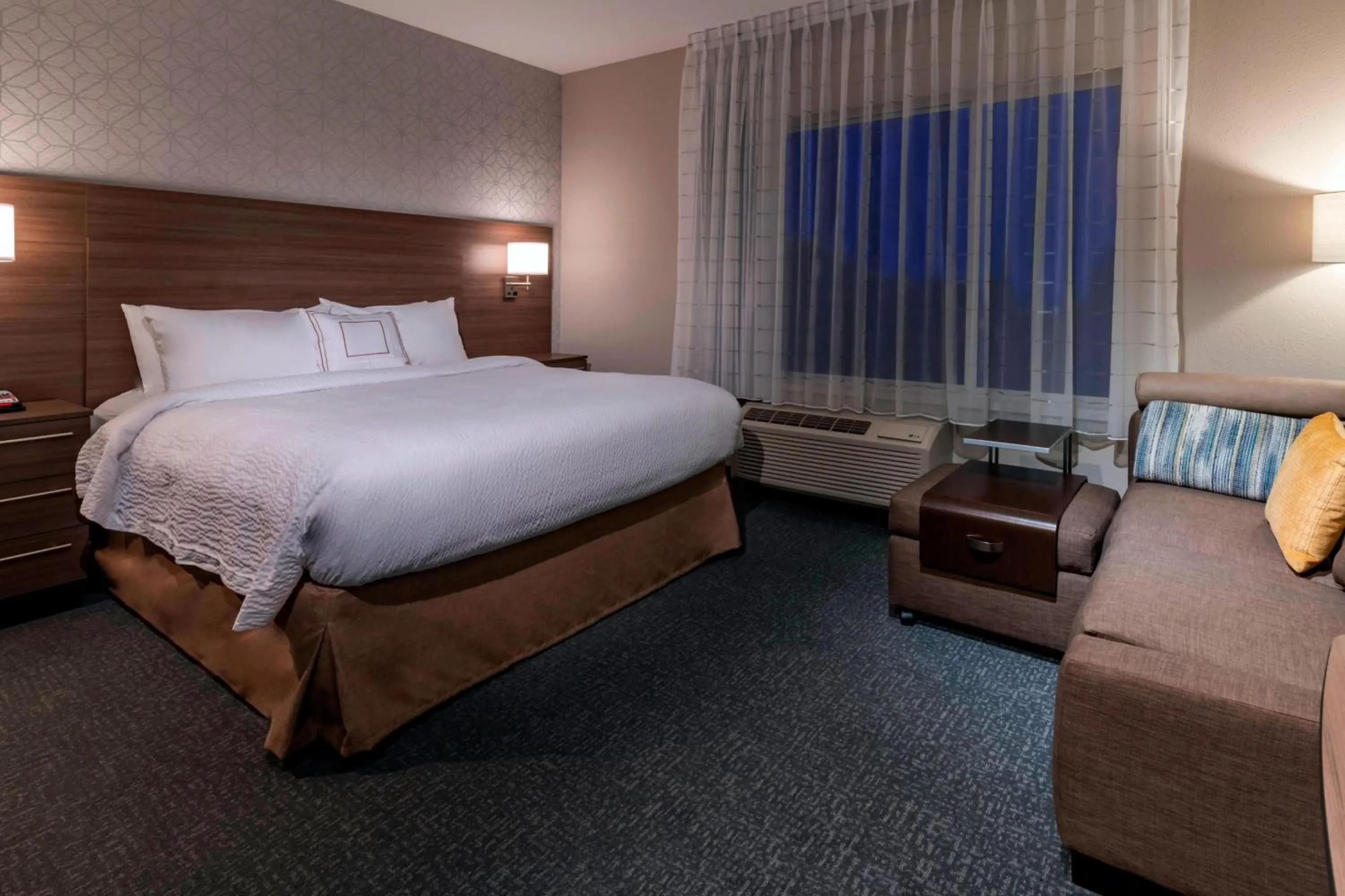 Photo of the whole room, Bed in TownePlace Suites by Marriott Leavenworth