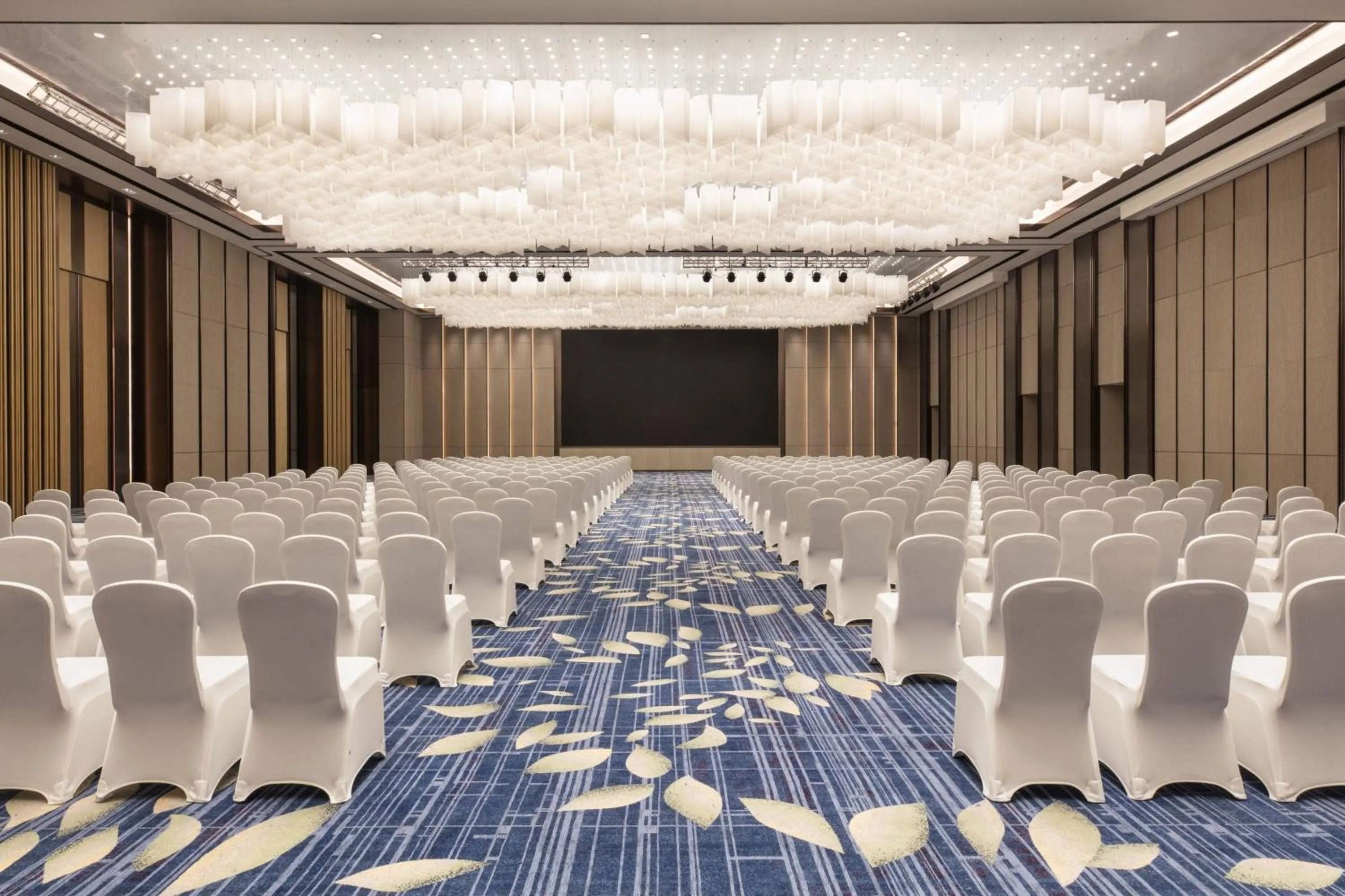Meeting/conference room in Courtyard by Marriott Jiangsu Taizhou