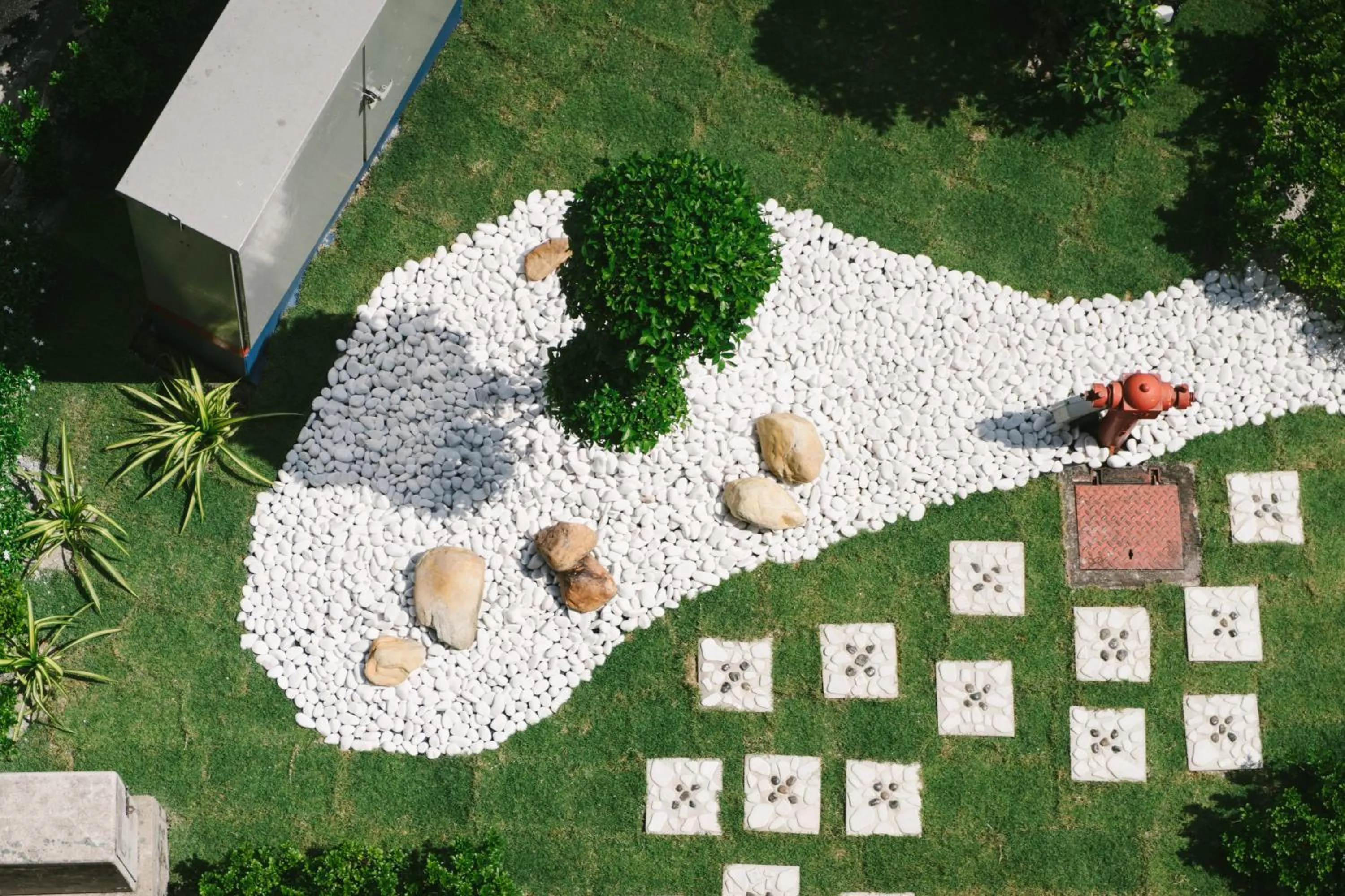 Property building in A&R Boutique Hotel