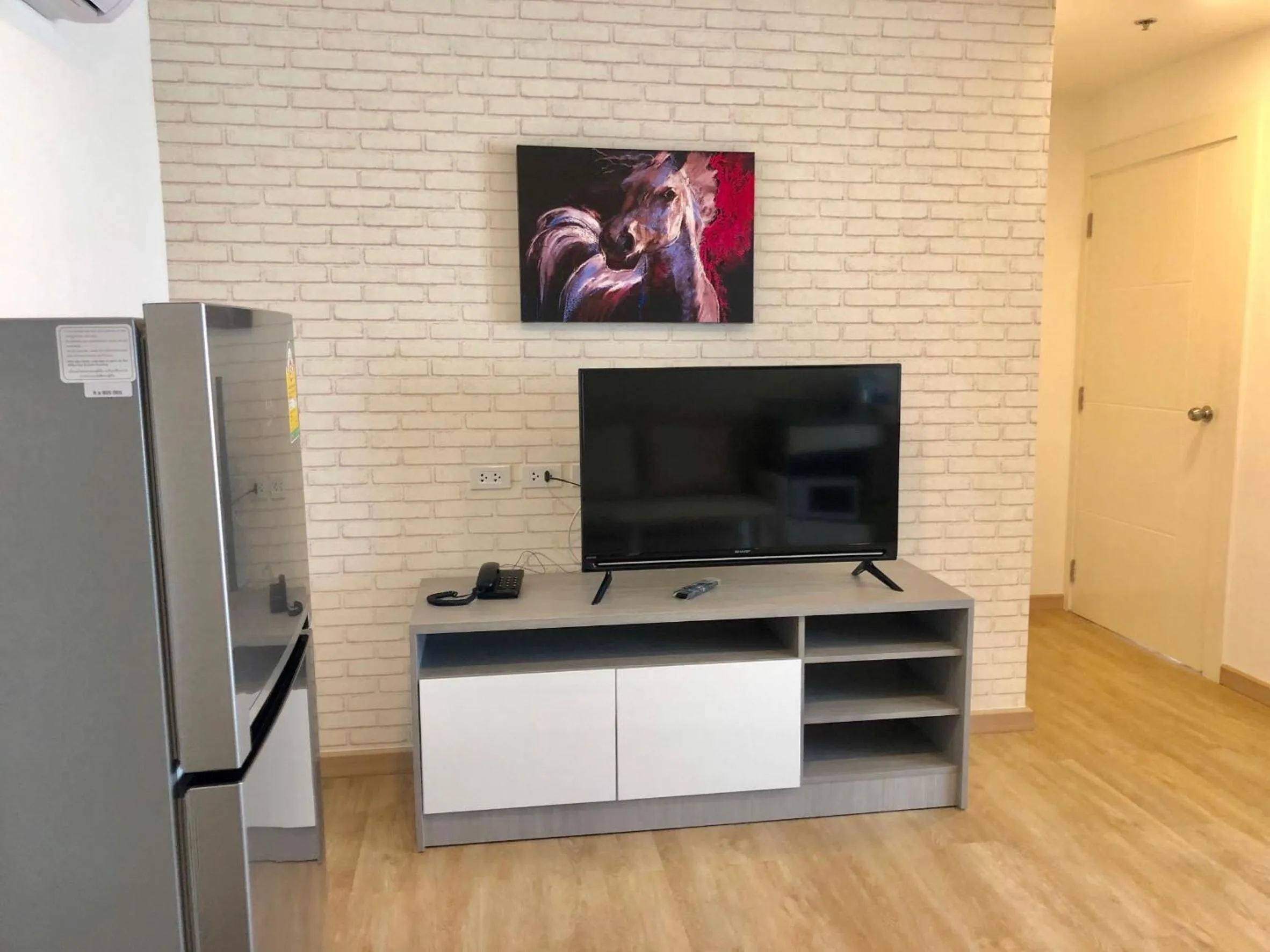 TV and multimedia in The Lux Ladprao 10