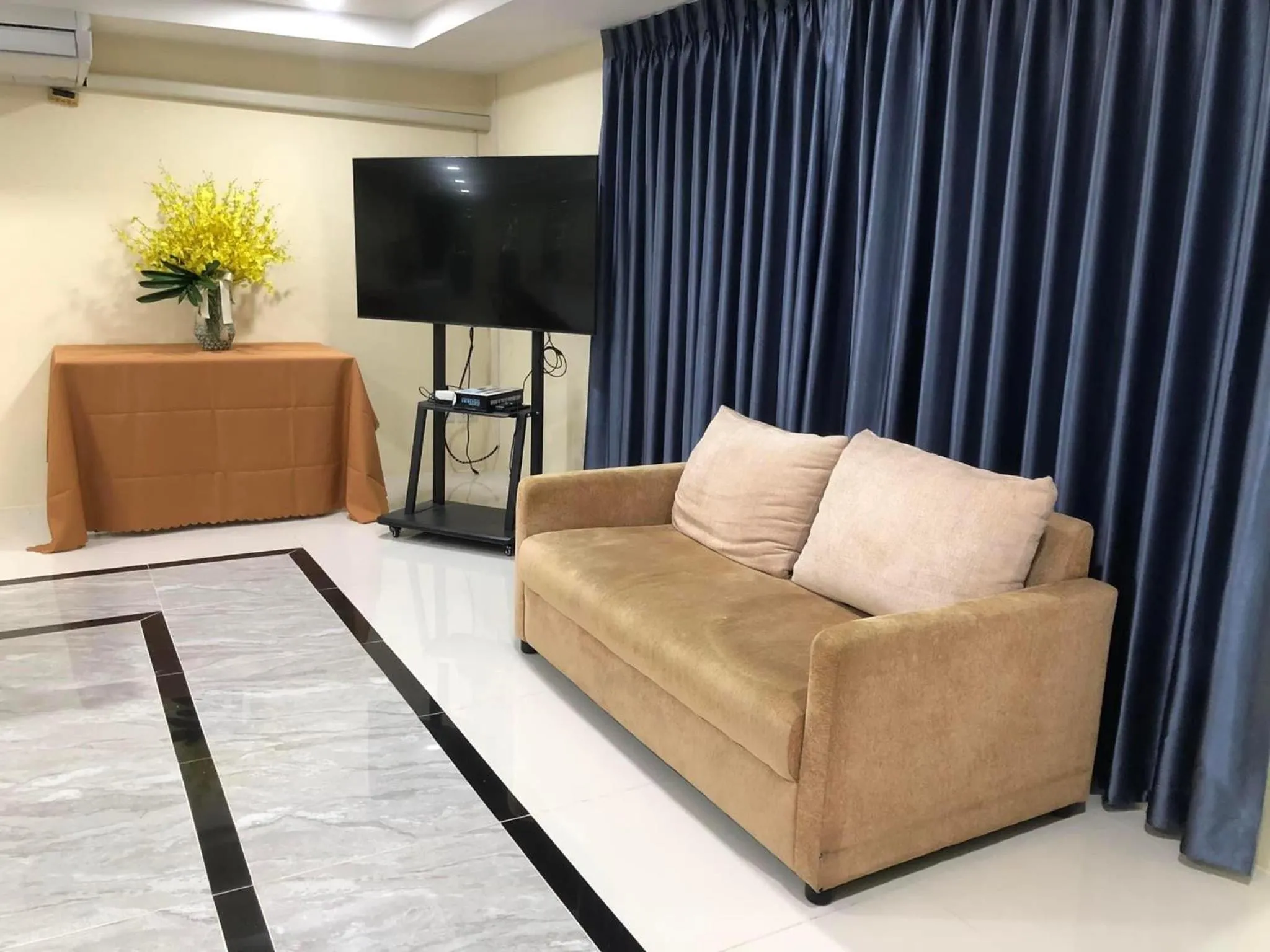 Seating area in The Lux Ladprao 10