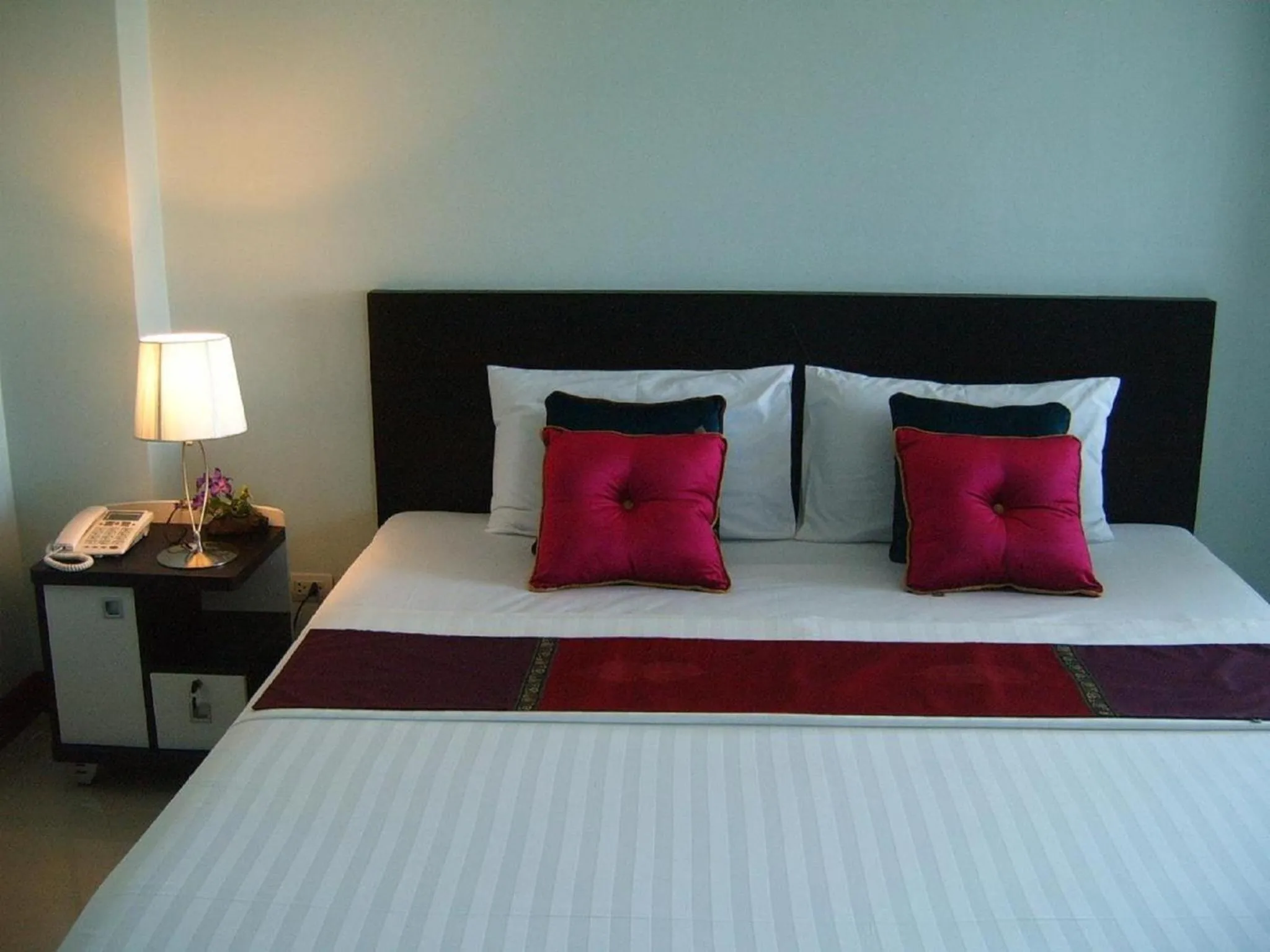 Bed in Raya Rawai Place