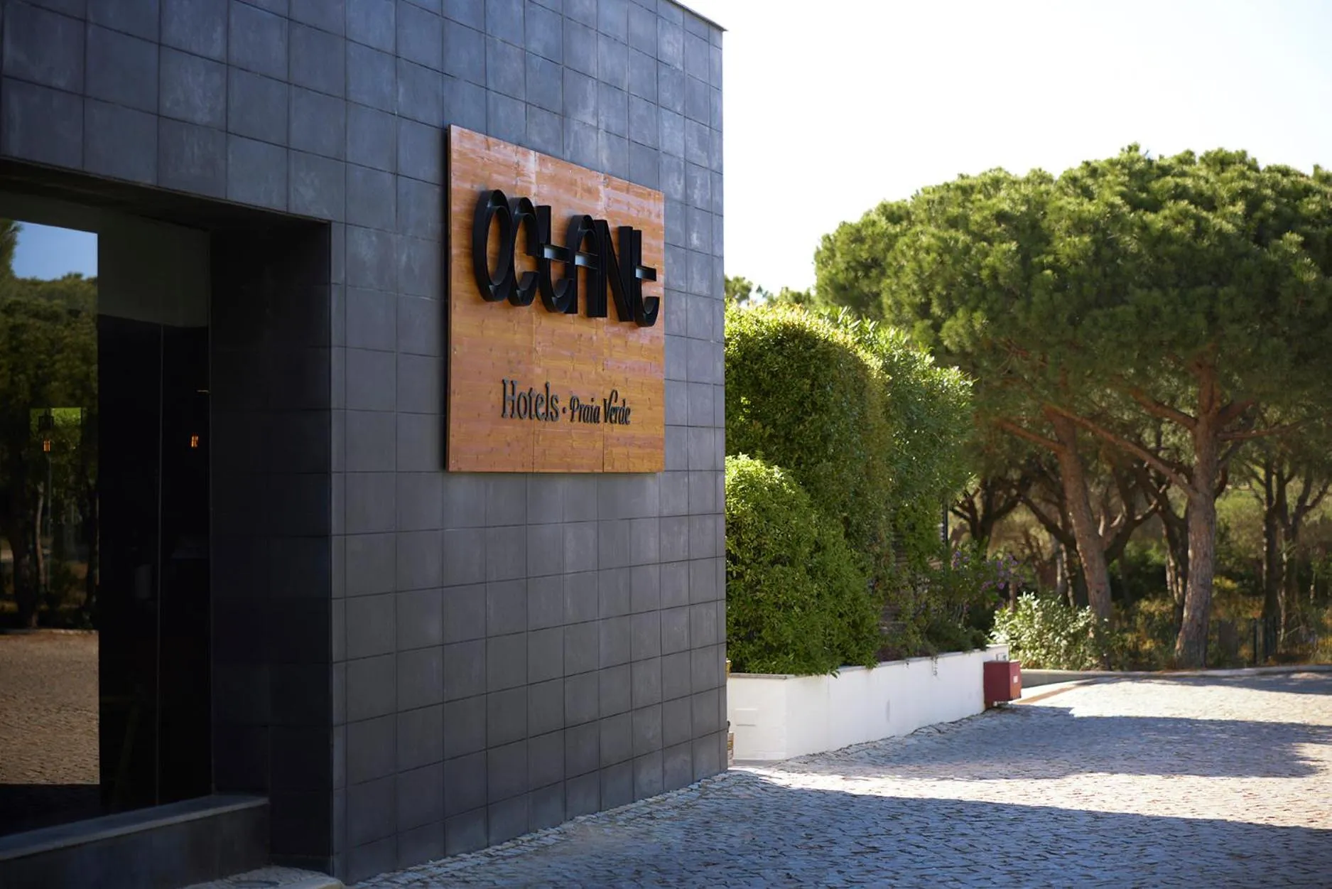 Property building in Octant Praia Verde