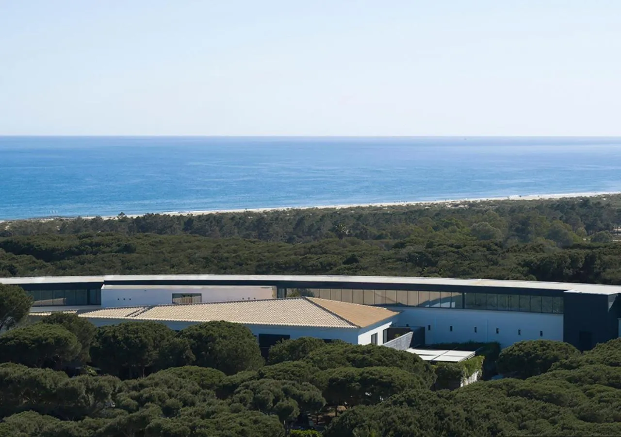 Restaurant/places to eat in Octant Praia Verde