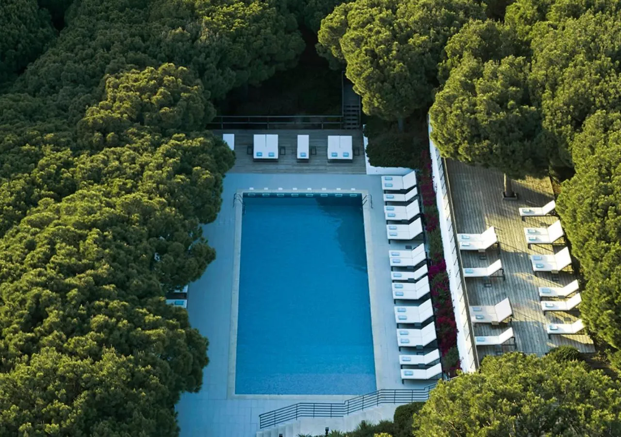 Pool view in Octant Praia Verde