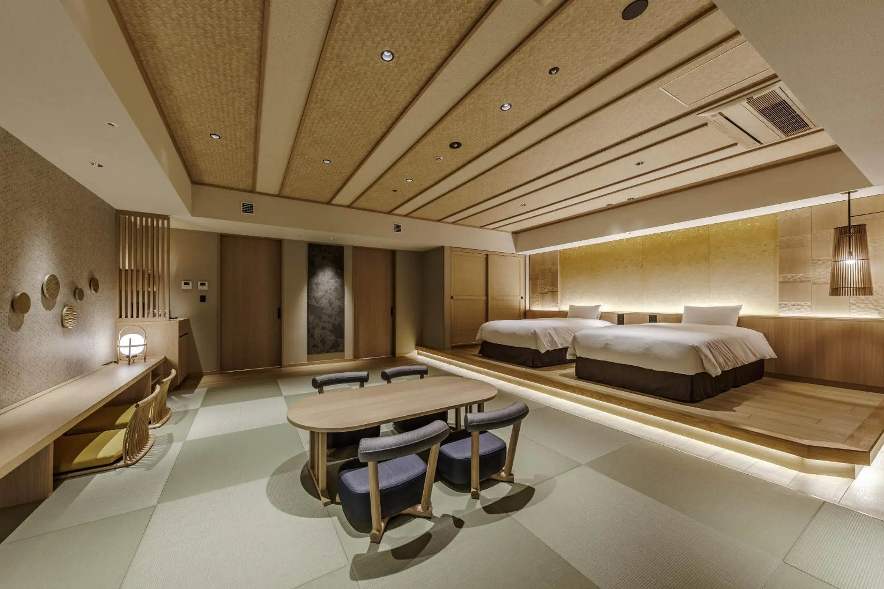 HOSHI KAN Junior Suite Room with Tatami Area with Ocean View (71㎡) 2-6F - Buffet Breakfast and Dinner Included (WA DINING HOSHI) - The Number of Beds / Futons Depends on the Number of Guests in Beppu SUGINOI HOTEL HOSHI KAN Junior Suite Room with Tatami Area with Ocean View (71㎡) 2-6F - Buffet Breakfast and Dinner Included (WA DINING HOSHI) - The Number of Beds / Futons Depends on the Number of Guests in Beppu SUGINOI HOTEL