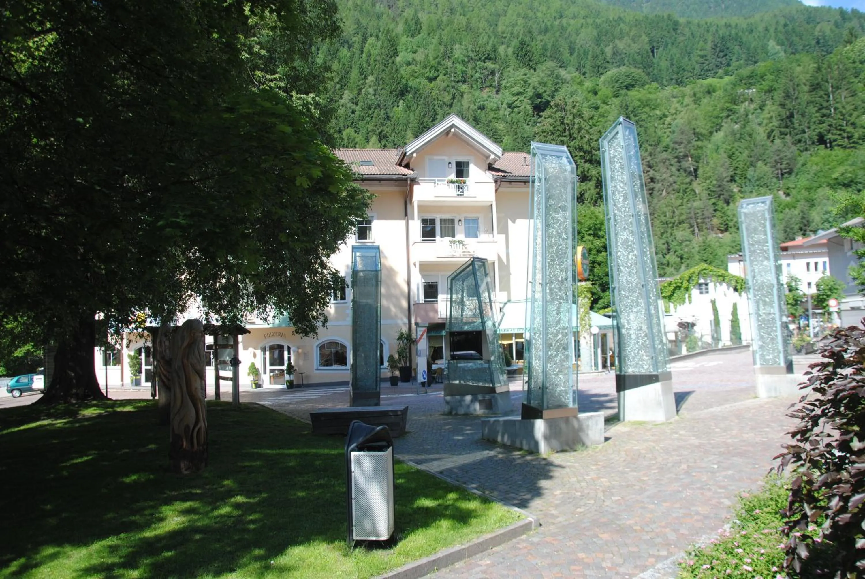 Facade/entrance in Apparthotel Central