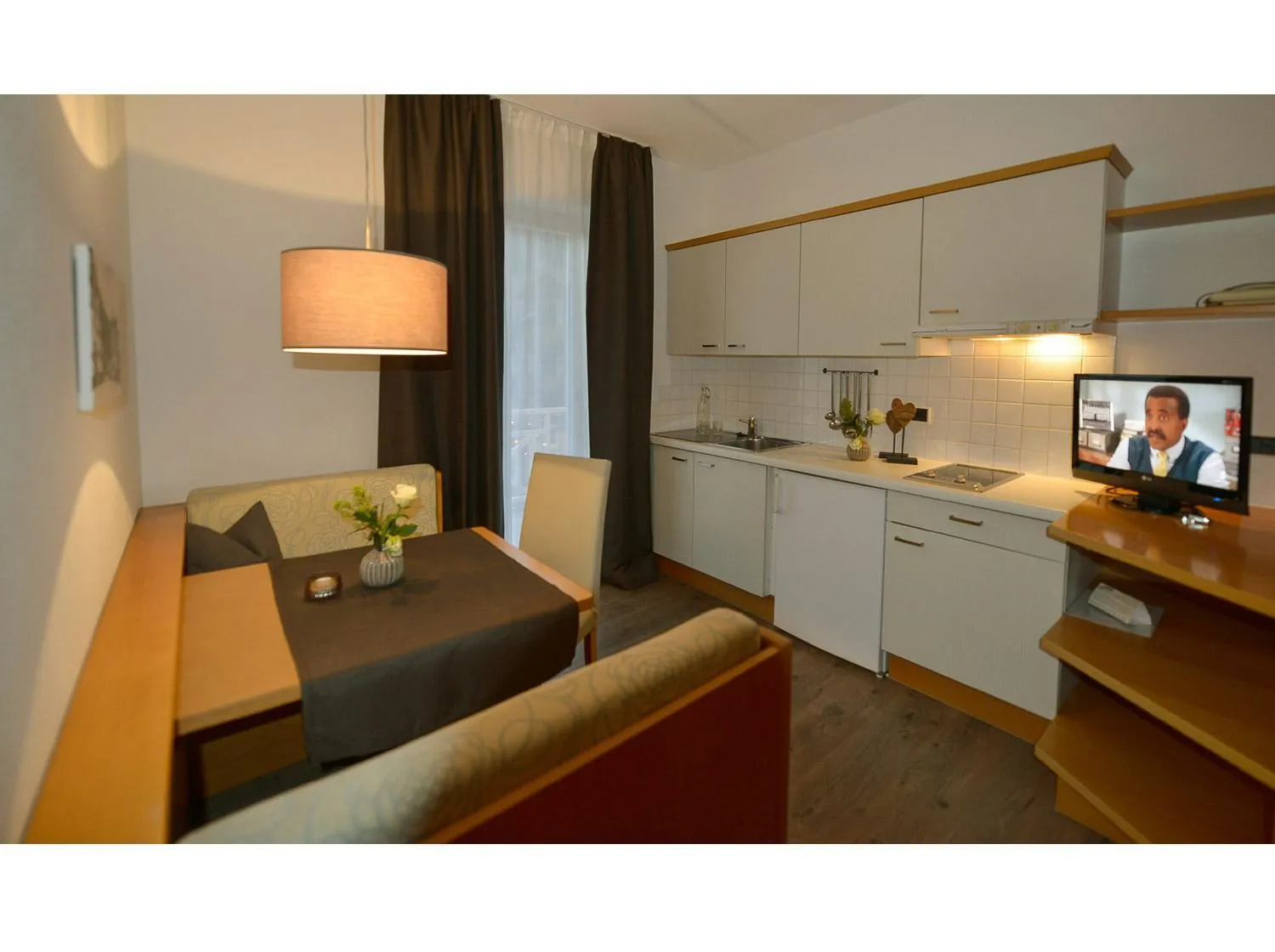 Kitchen or kitchenette in Apparthotel Central