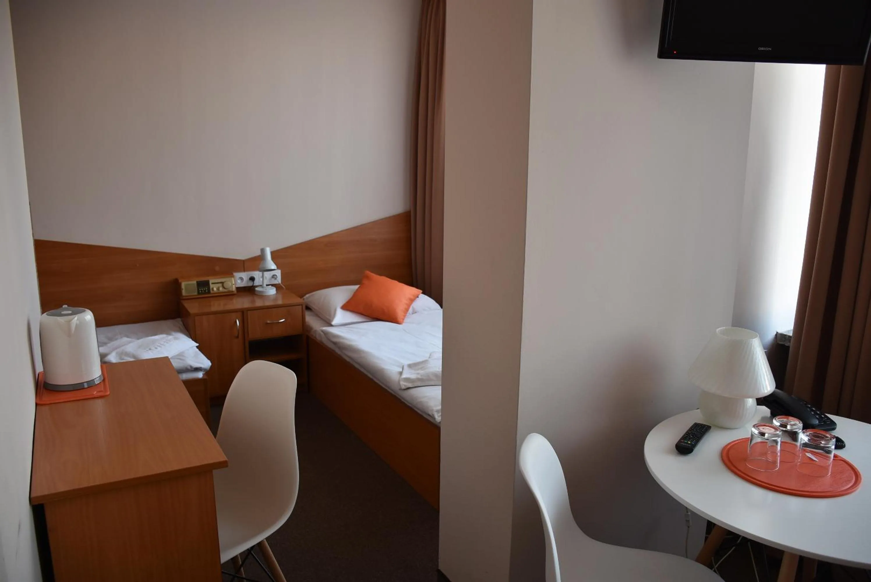 Economy Triple Room in Hotel PZMot